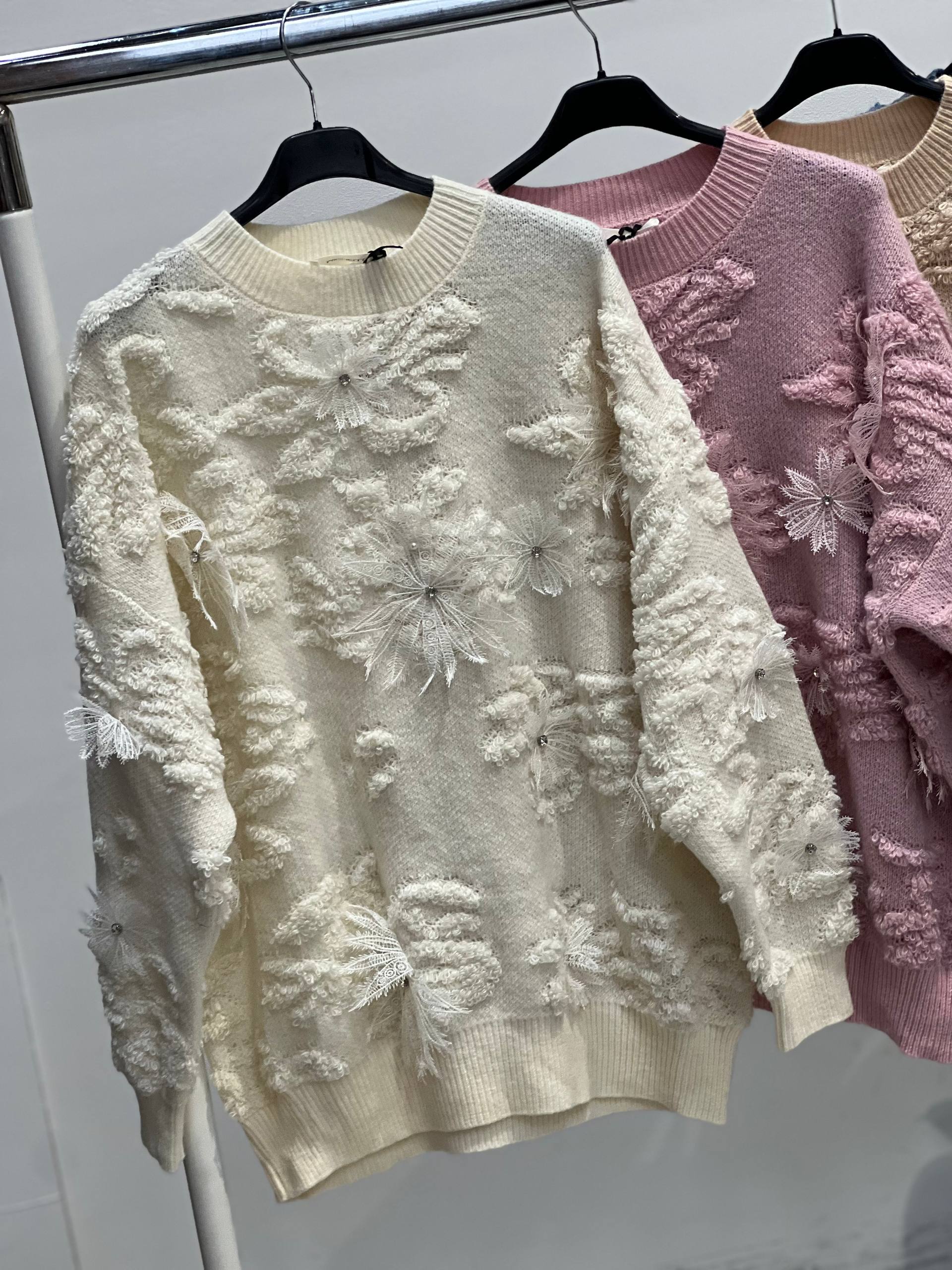 Amelie Follies (Michelle)