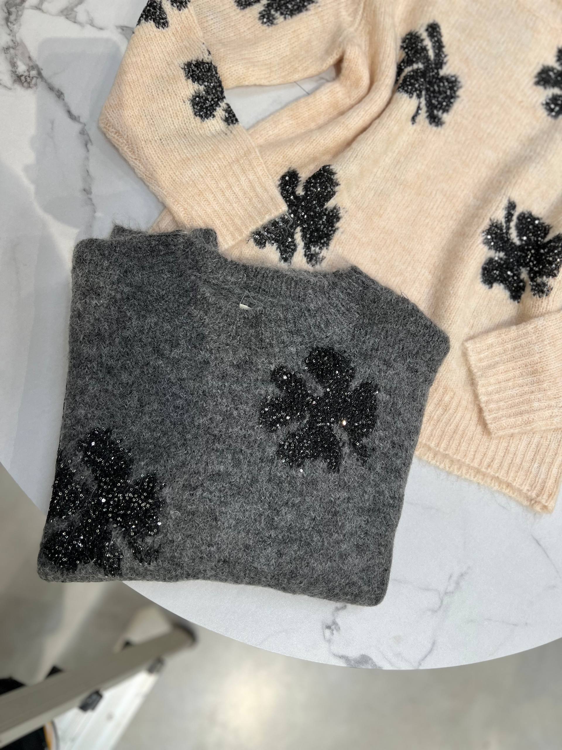 Amelie Follies (Michelle)