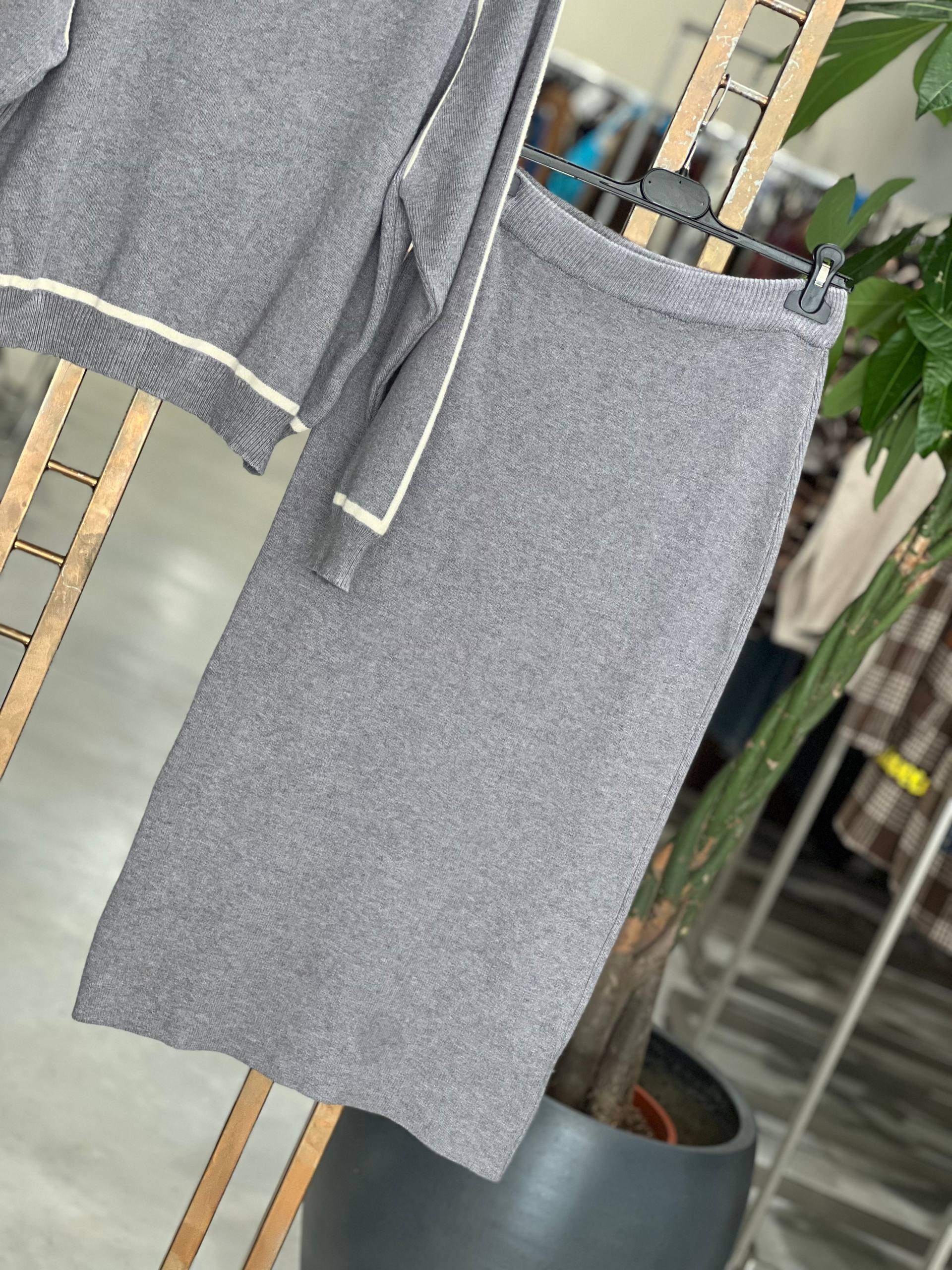 Amelie Follies (Michelle)