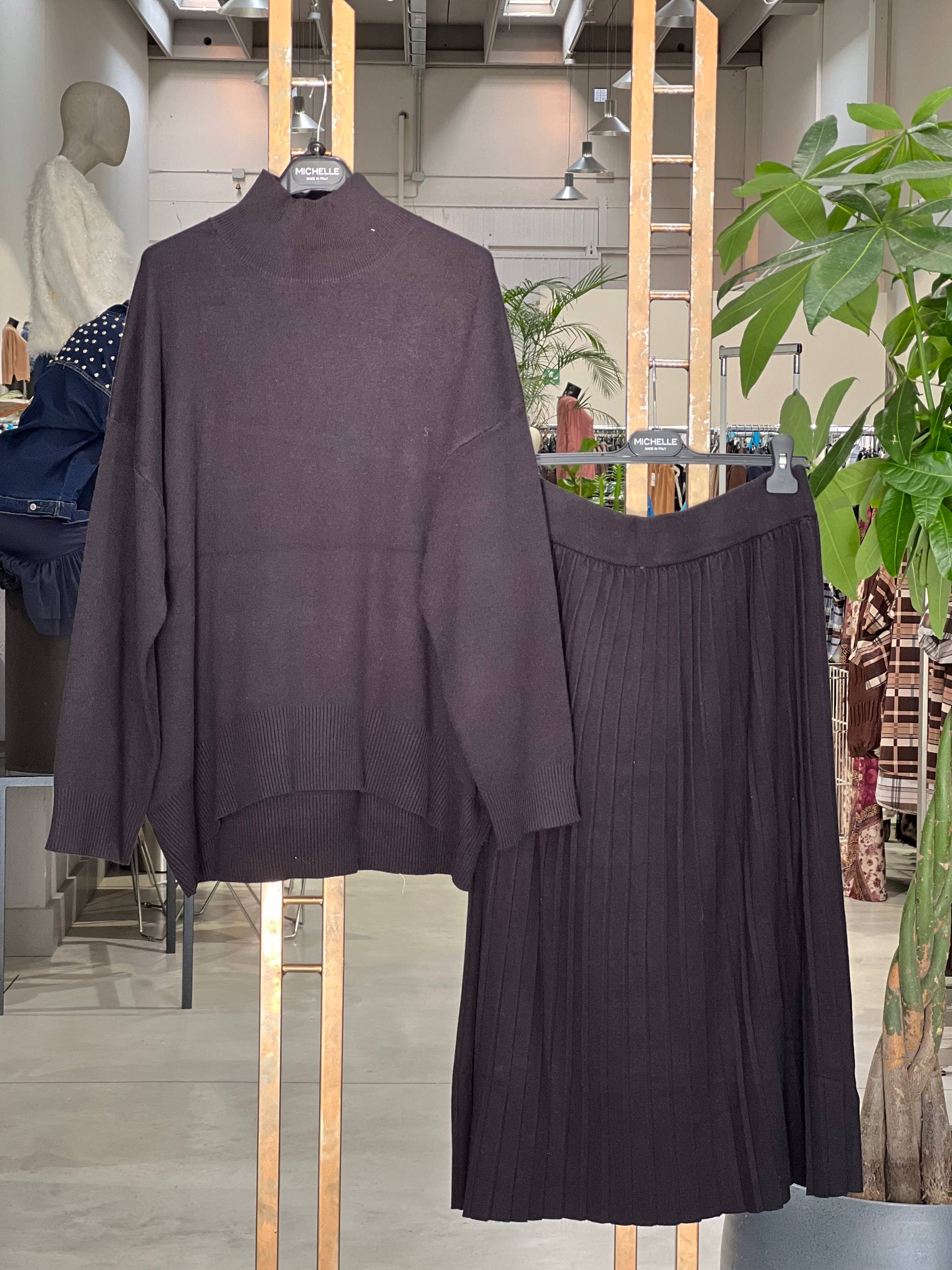 Amelie Follies (Michelle)