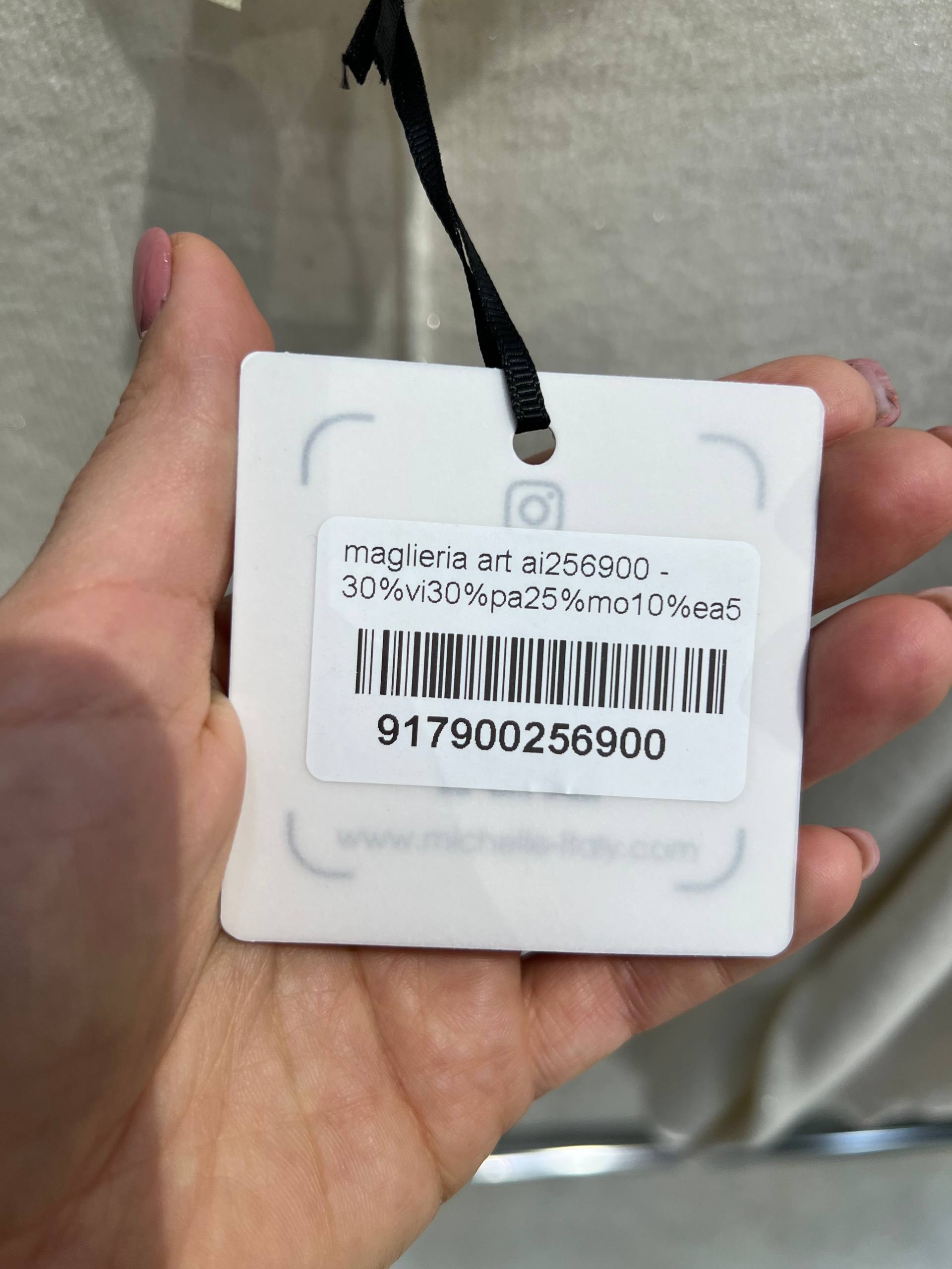 Amelie Follies (Michelle)