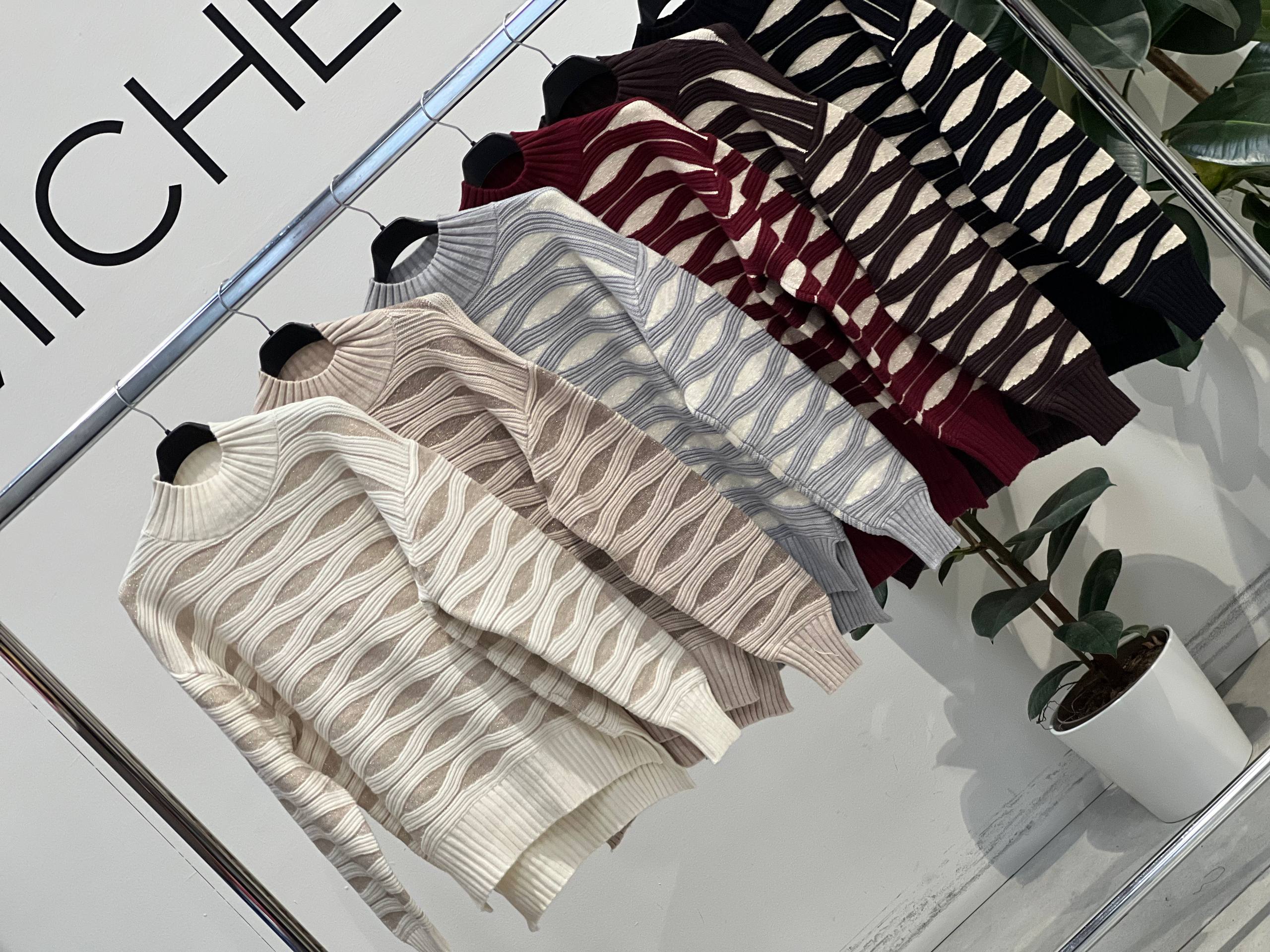 Amelie Follies (Michelle)