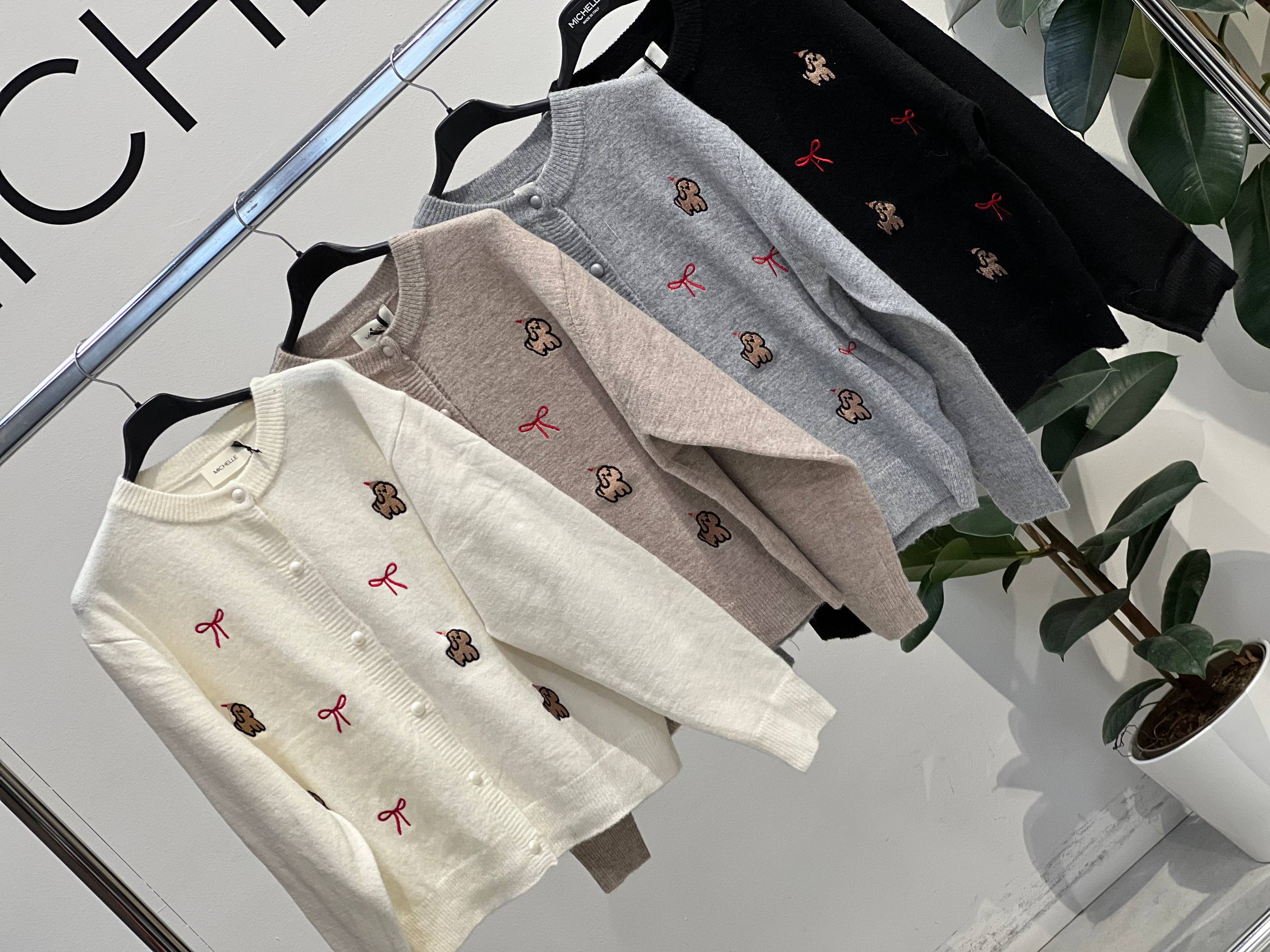 Amelie Follies (Michelle)