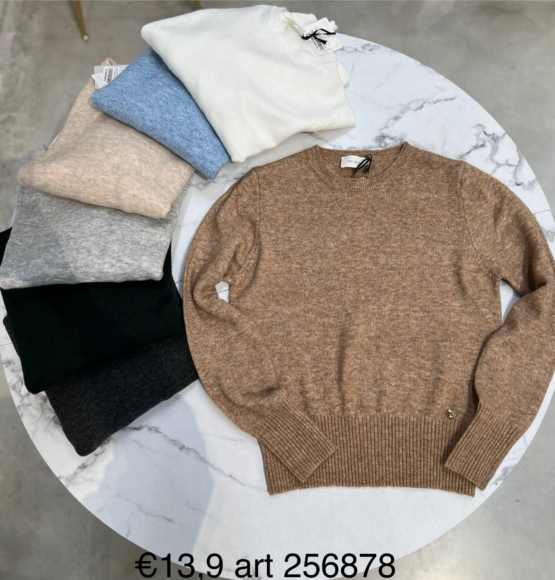 Фото Amelie Follies (Michelle)