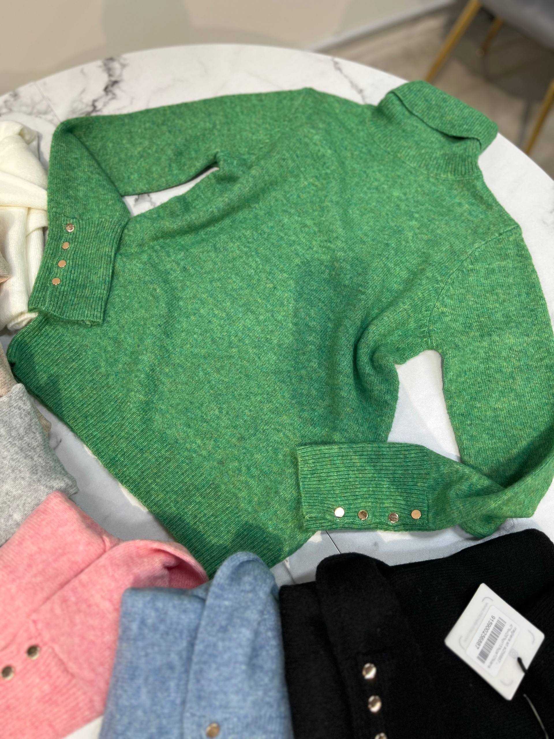 Amelie Follies (Michelle)