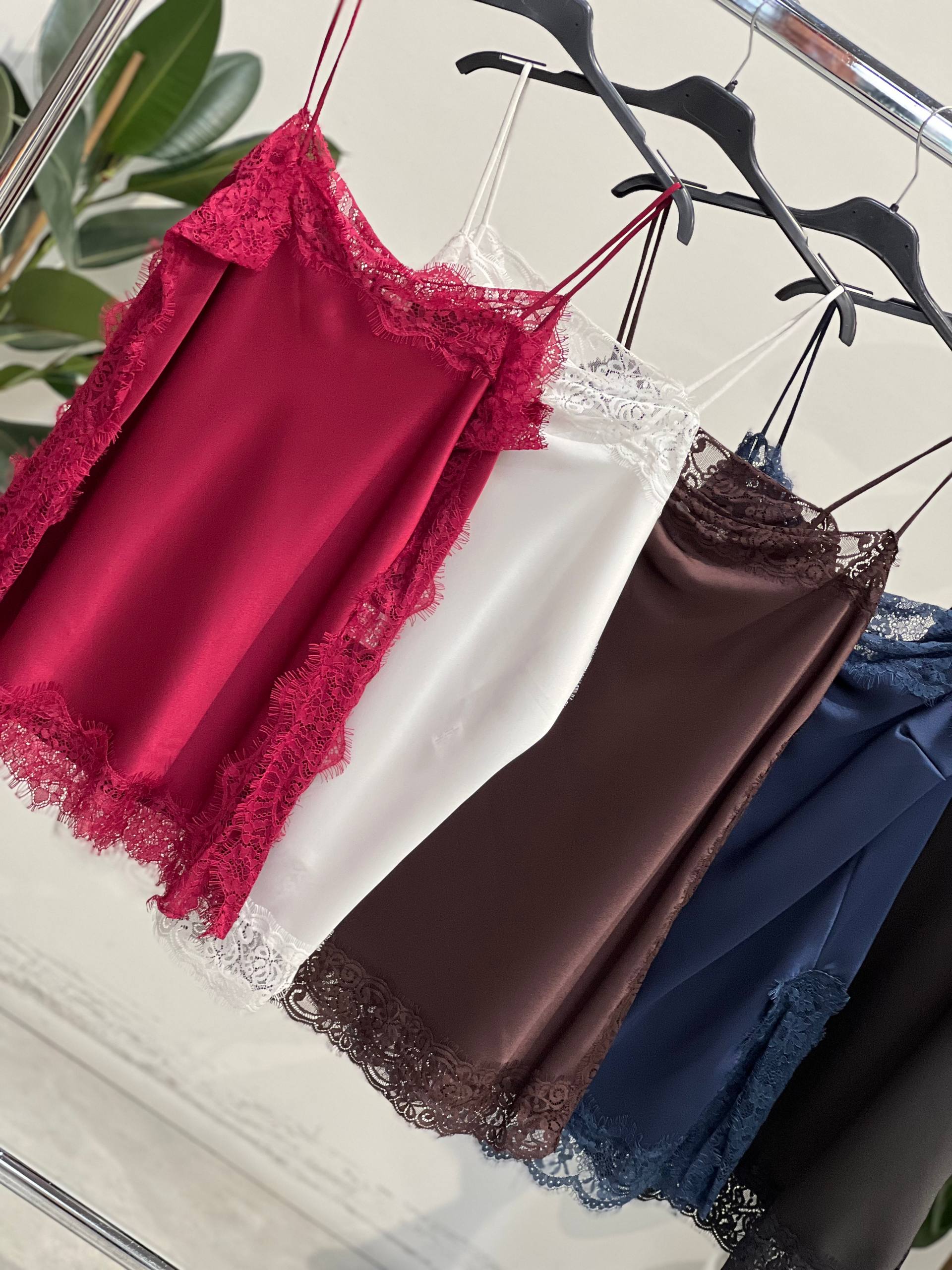 Amelie Follies (Michelle)