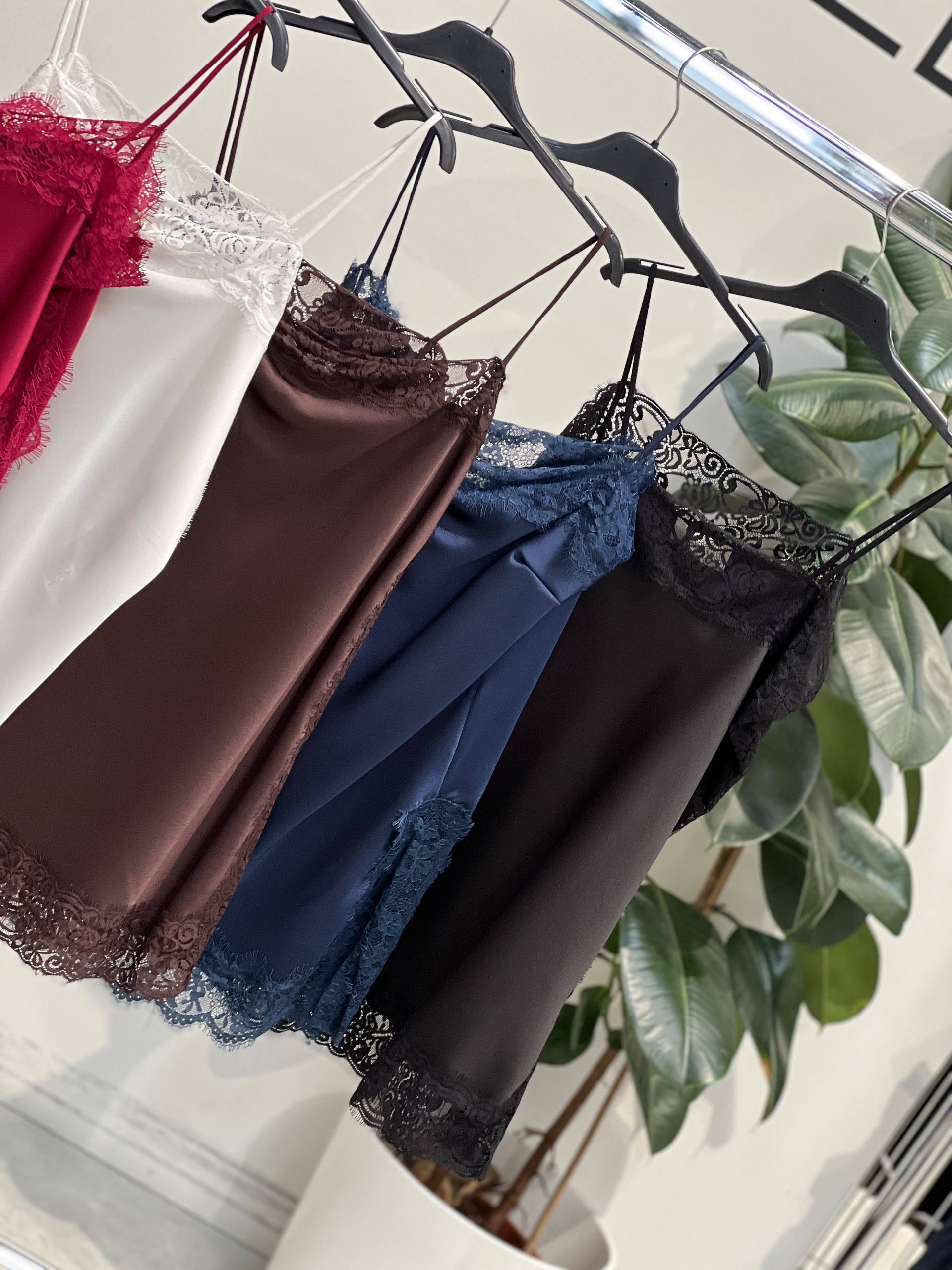 Amelie Follies (Michelle)