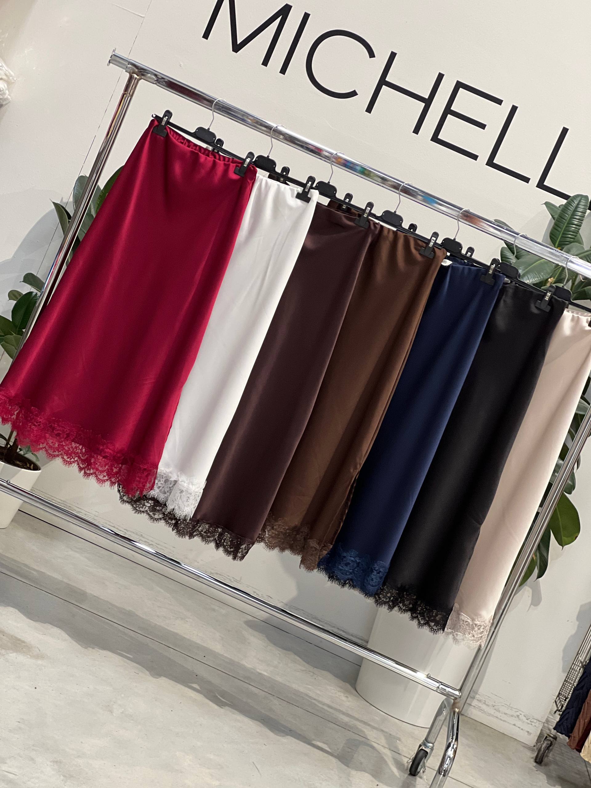 Amelie Follies (Michelle)