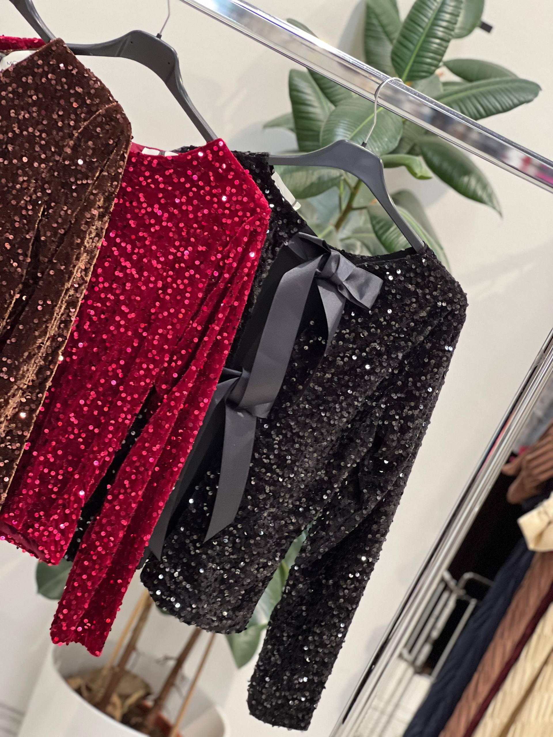 Amelie Follies (Michelle)