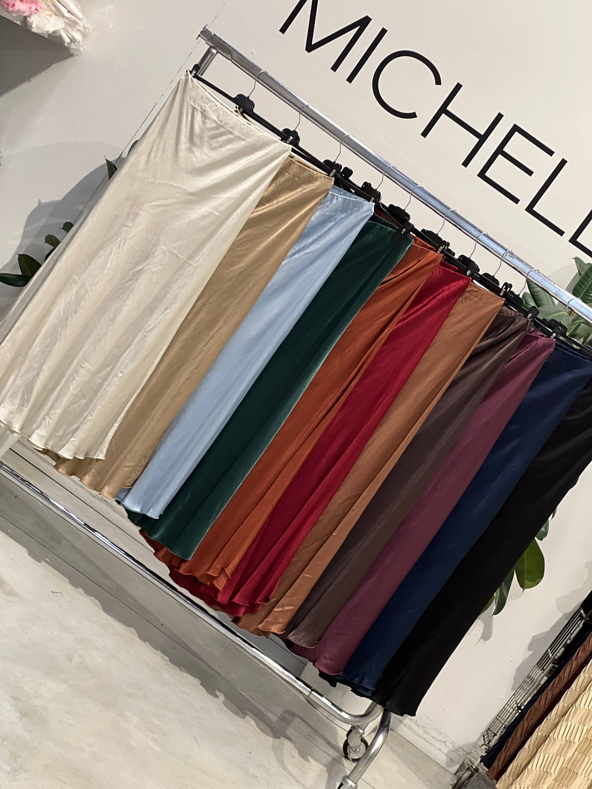 Amelie Follies (Michelle)