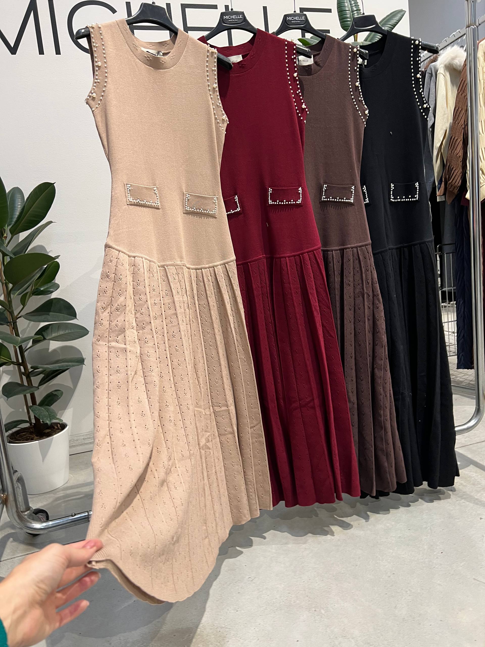 Amelie Follies (Michelle)