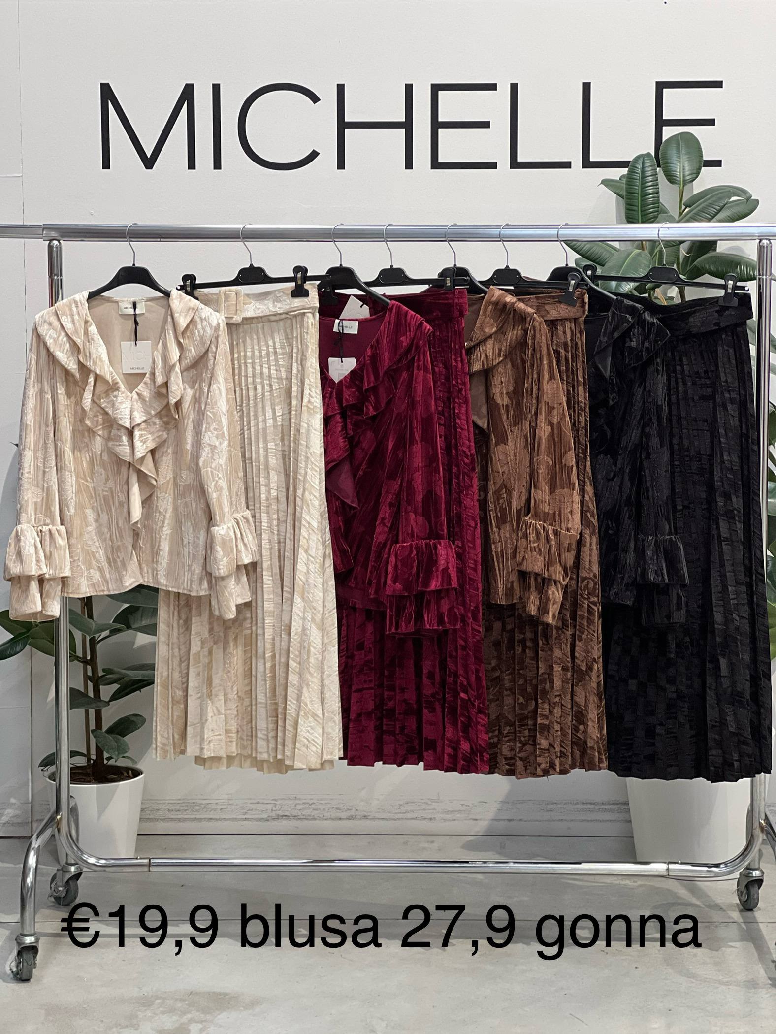 Amelie Follies (Michelle)