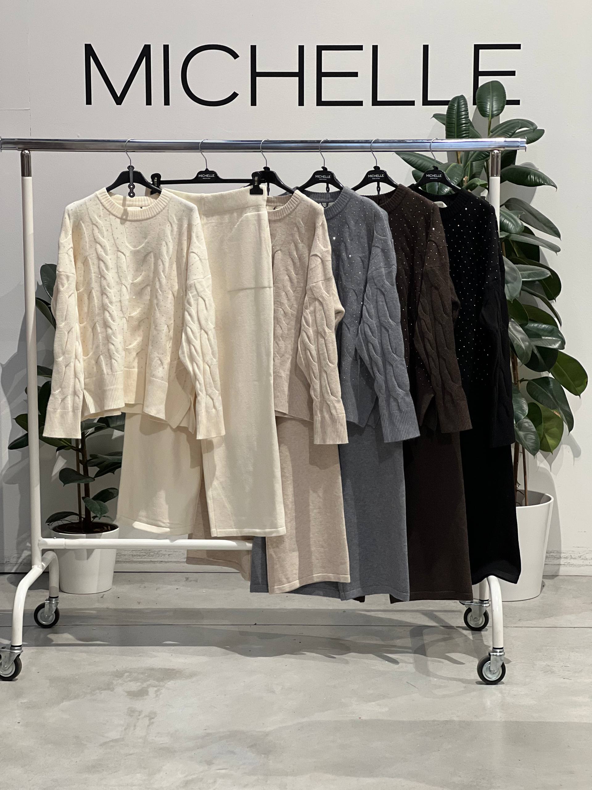 Amelie Follies (Michelle)