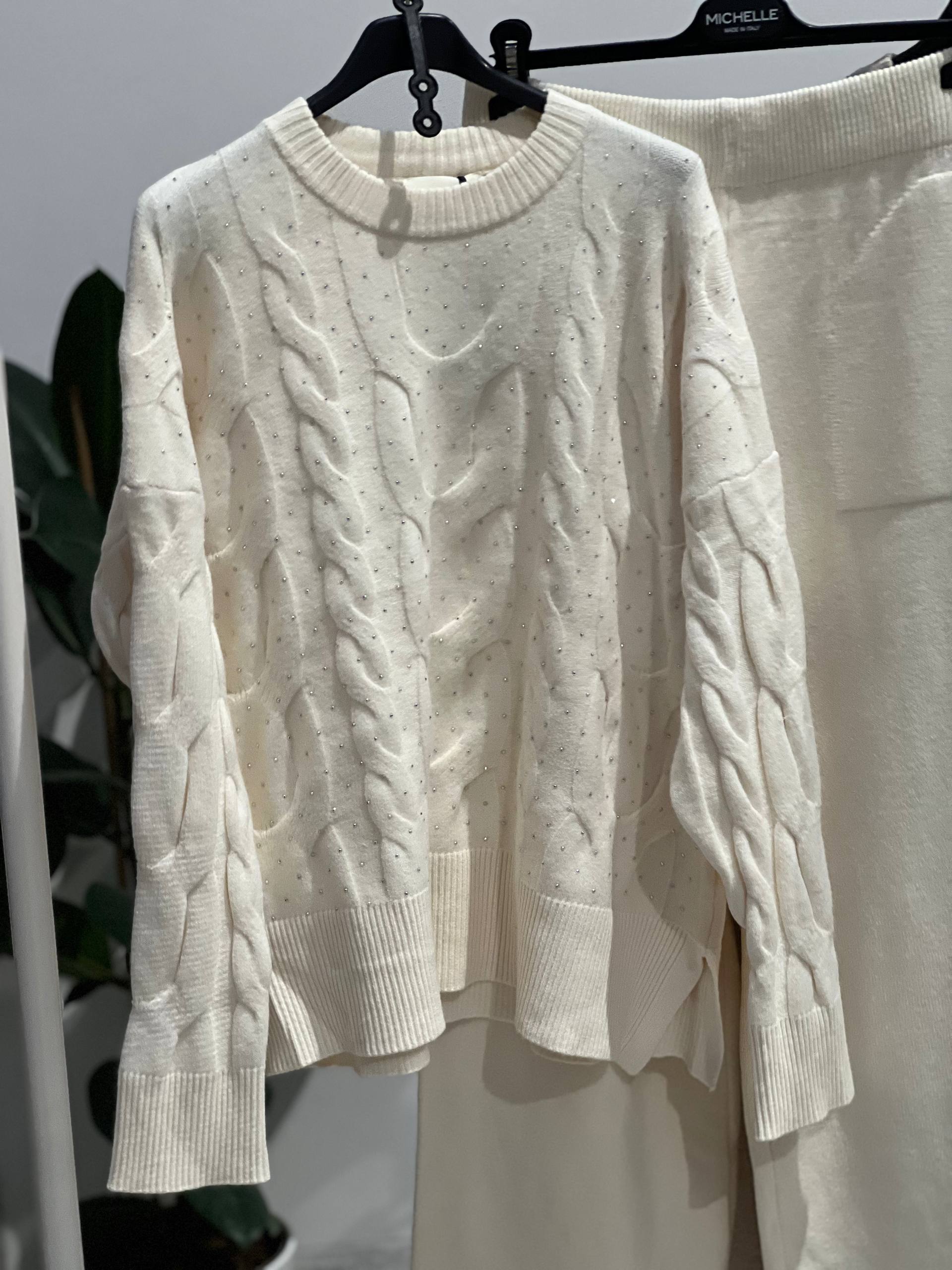 Amelie Follies (Michelle)