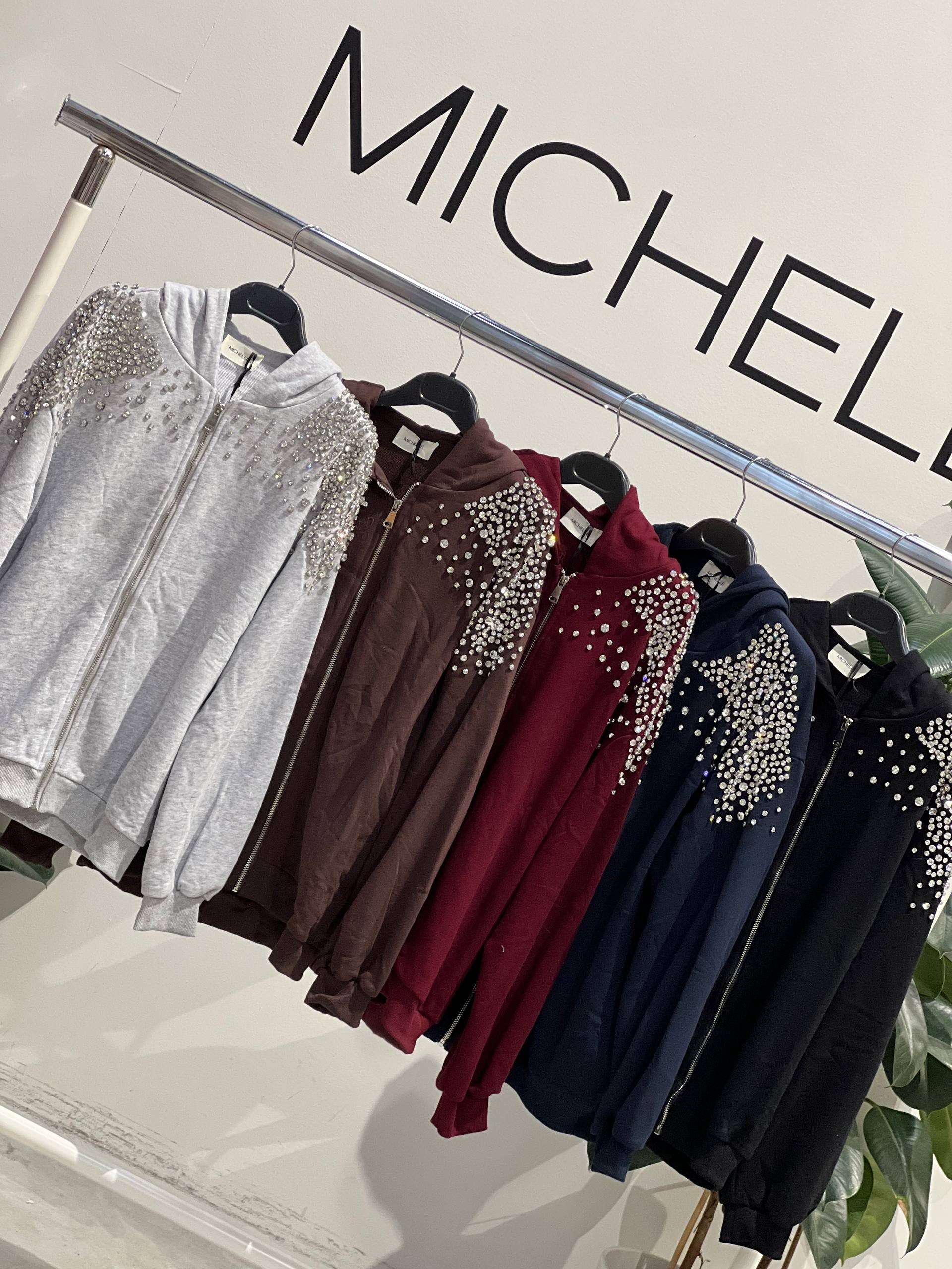 Amelie Follies (Michelle)