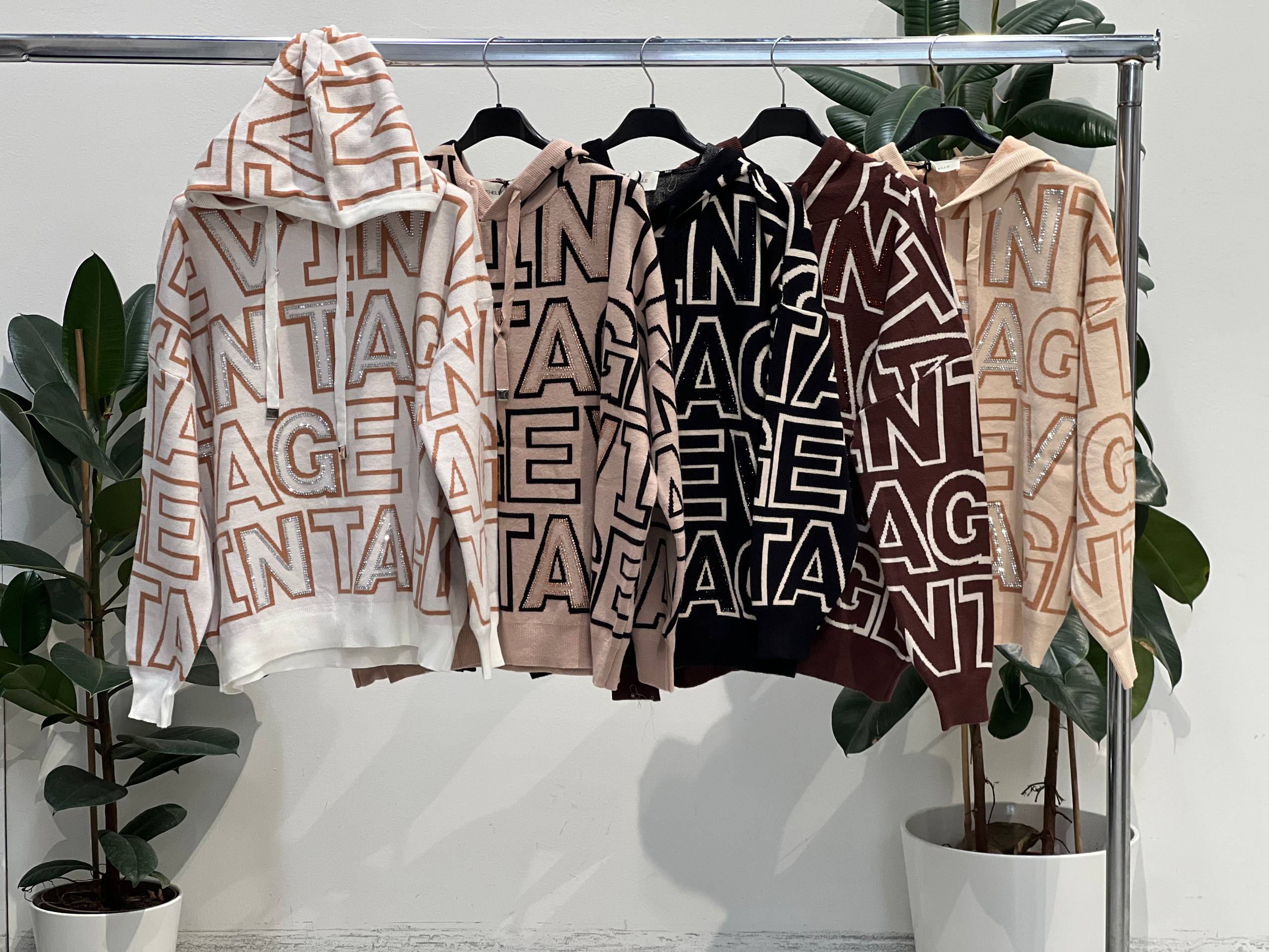 Amelie Follies (Michelle) Фото Amelie Follies (Michelle)