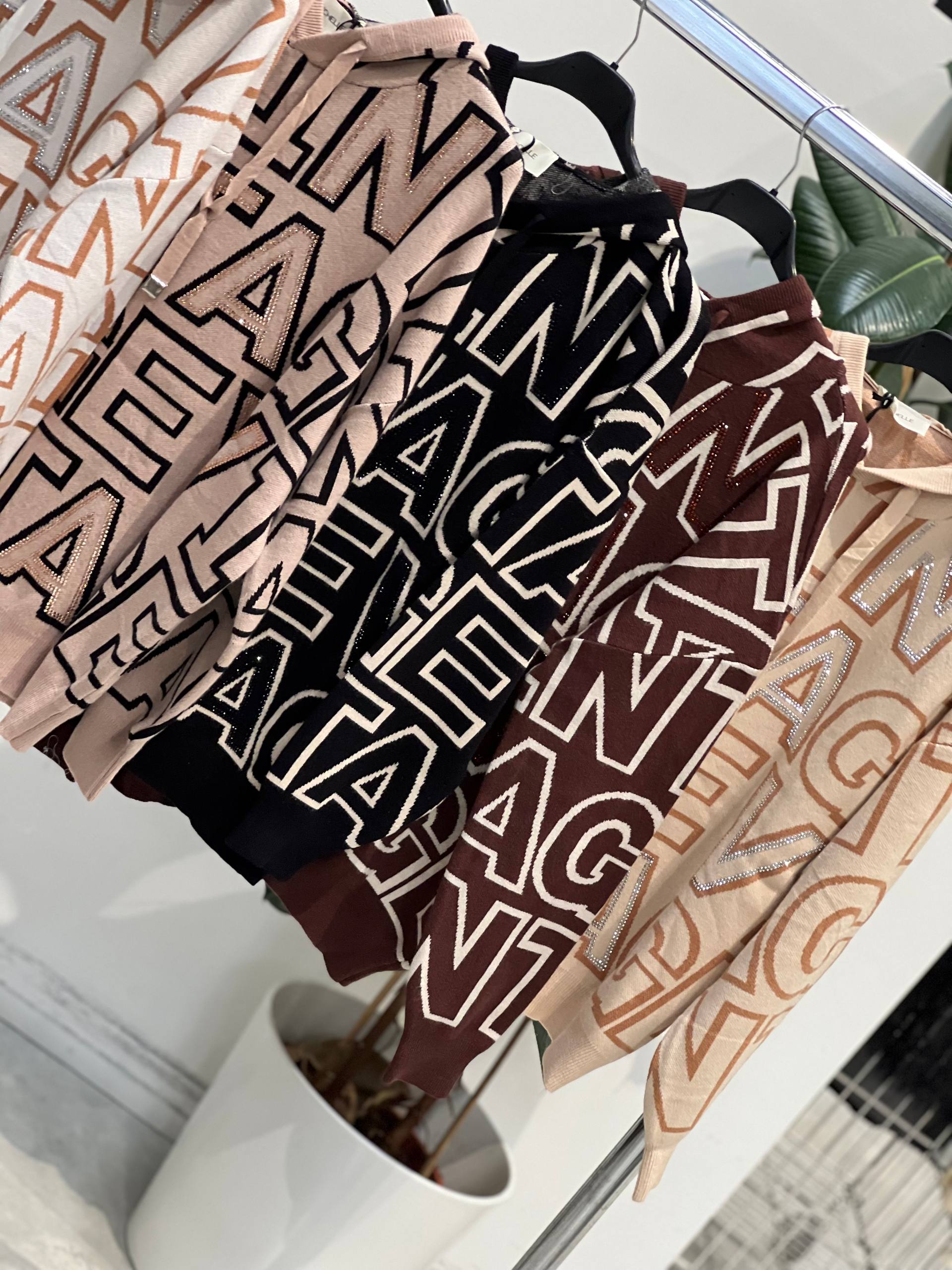 Amelie Follies (Michelle) Фото Amelie Follies (Michelle)