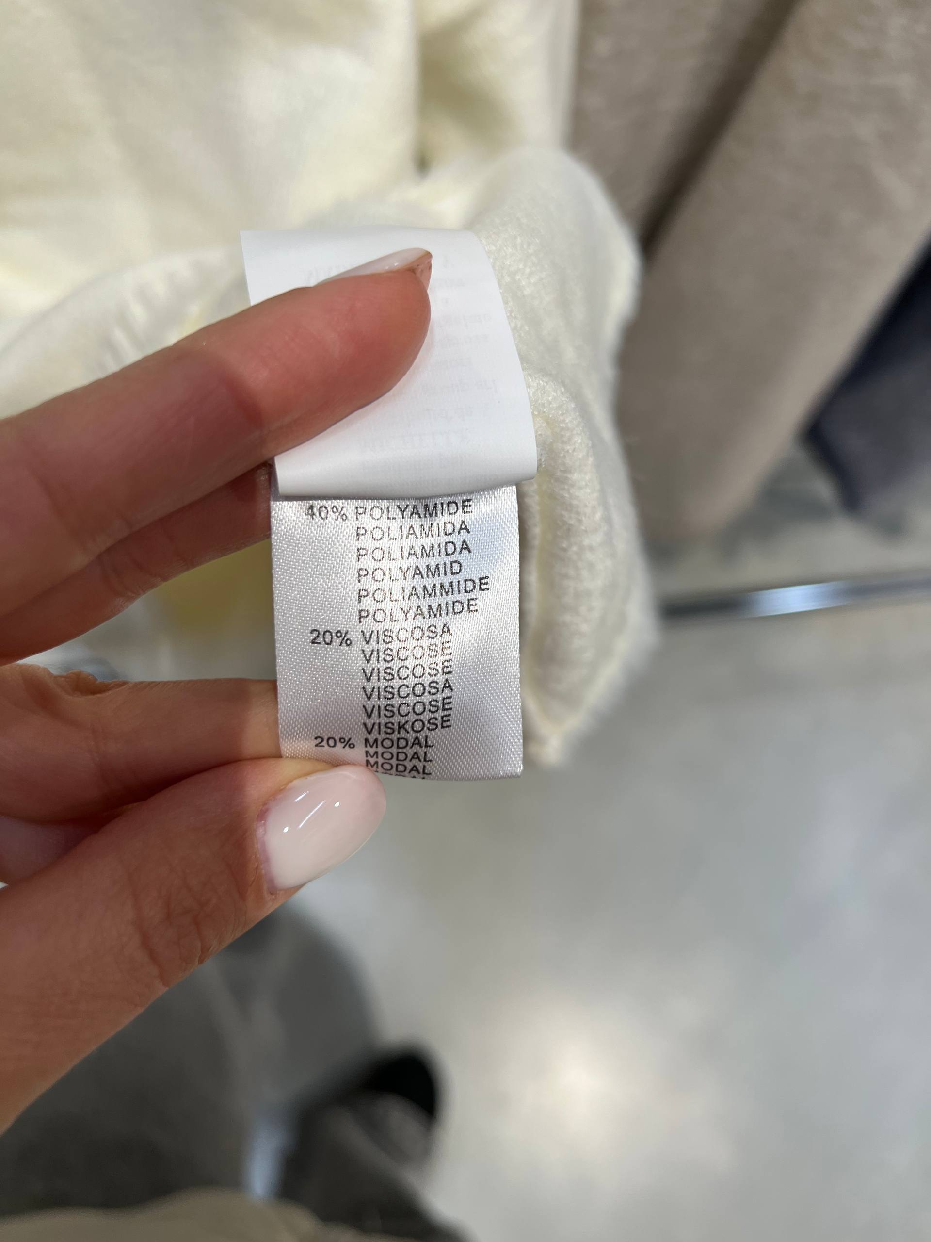 Amelie Follies (Michelle)