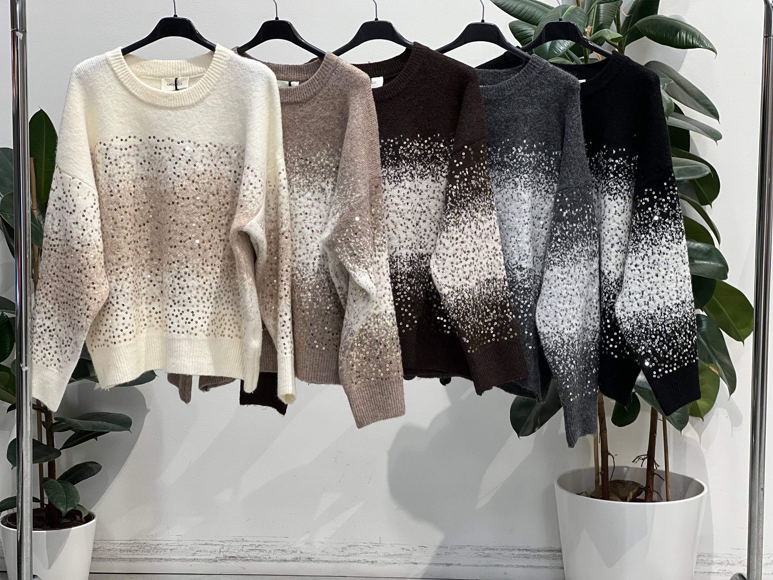 Amelie Follies (Michelle)