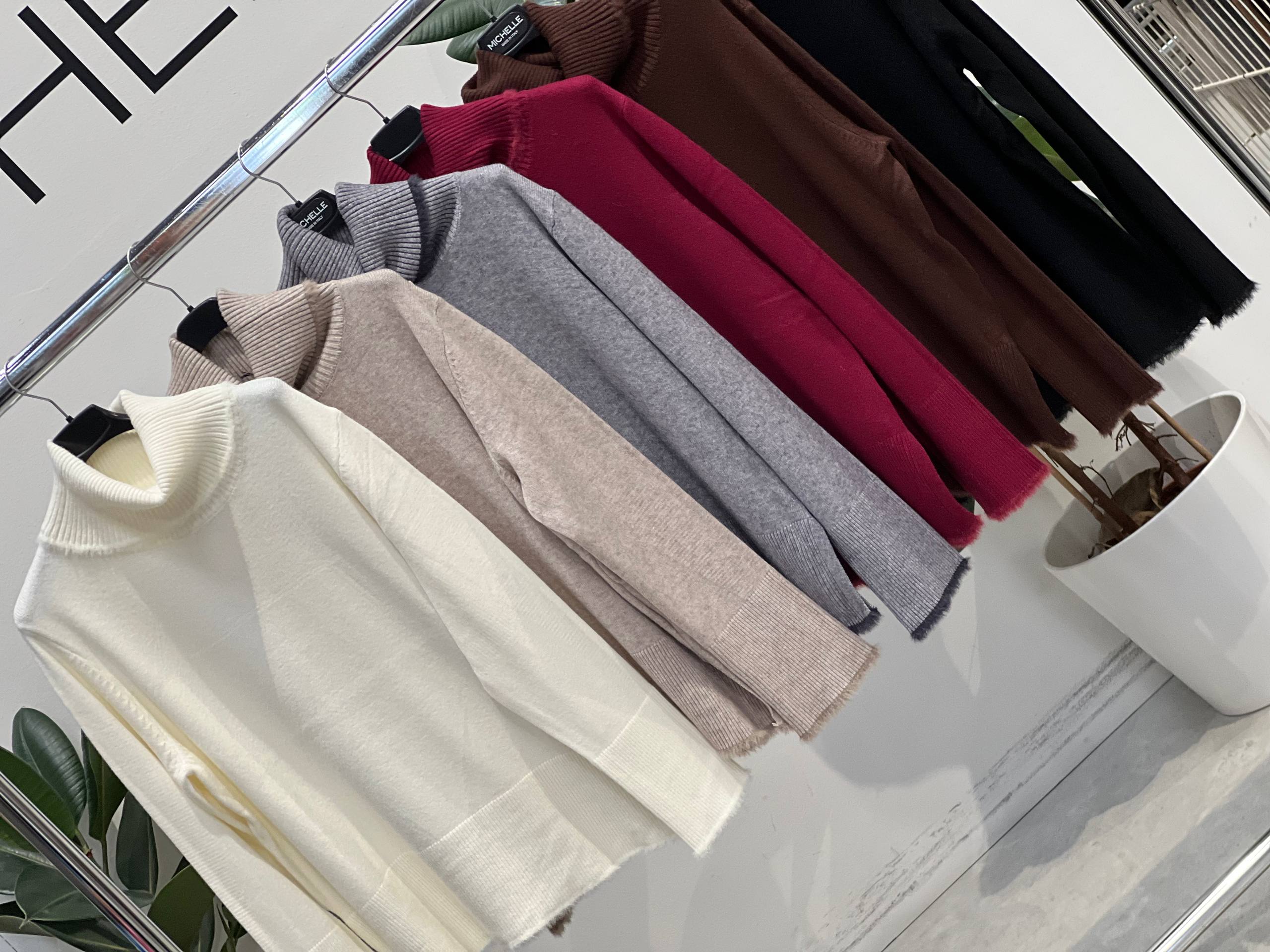 Amelie Follies (Michelle) Фото Amelie Follies (Michelle)