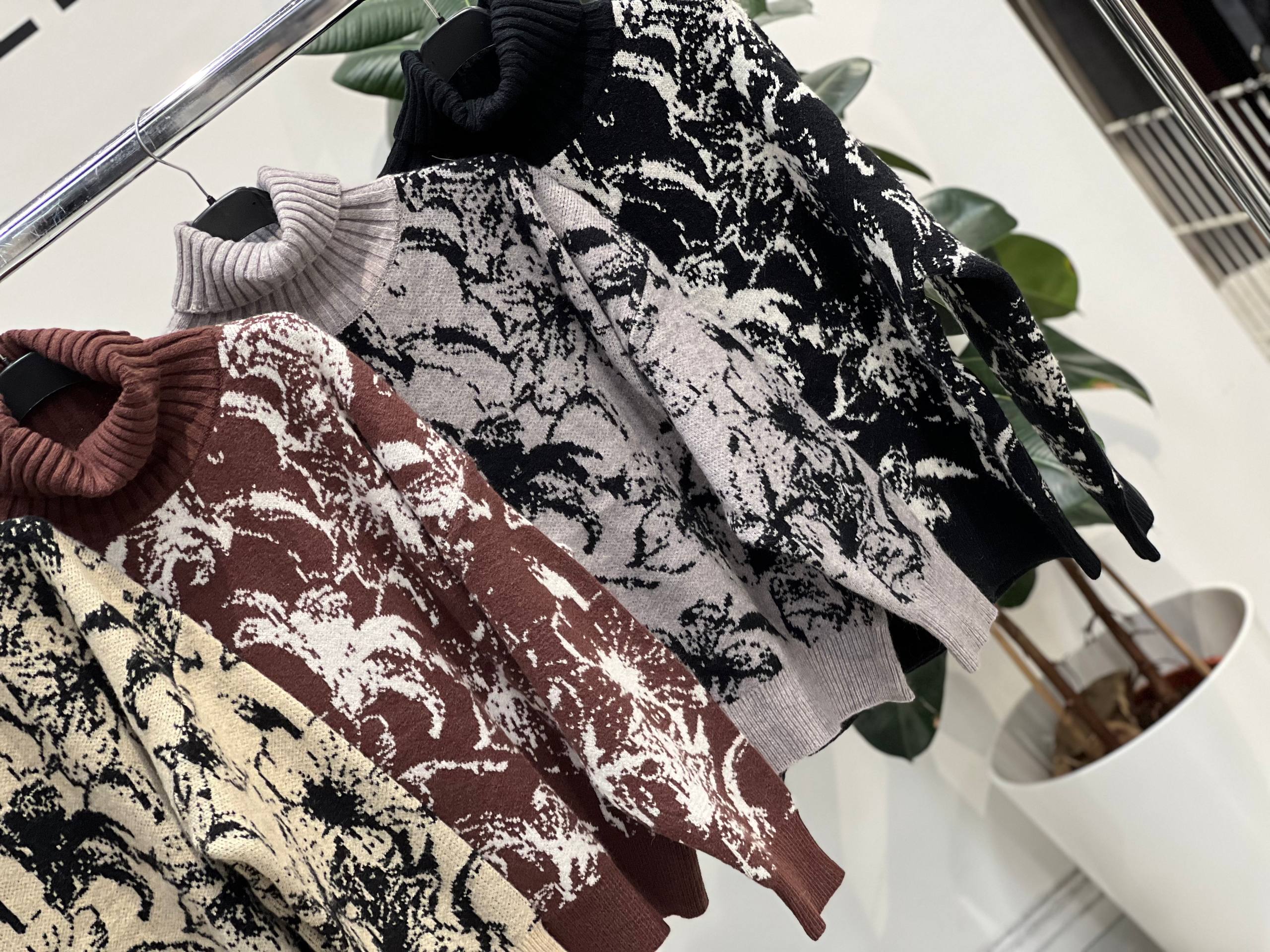 Amelie Follies (Michelle)