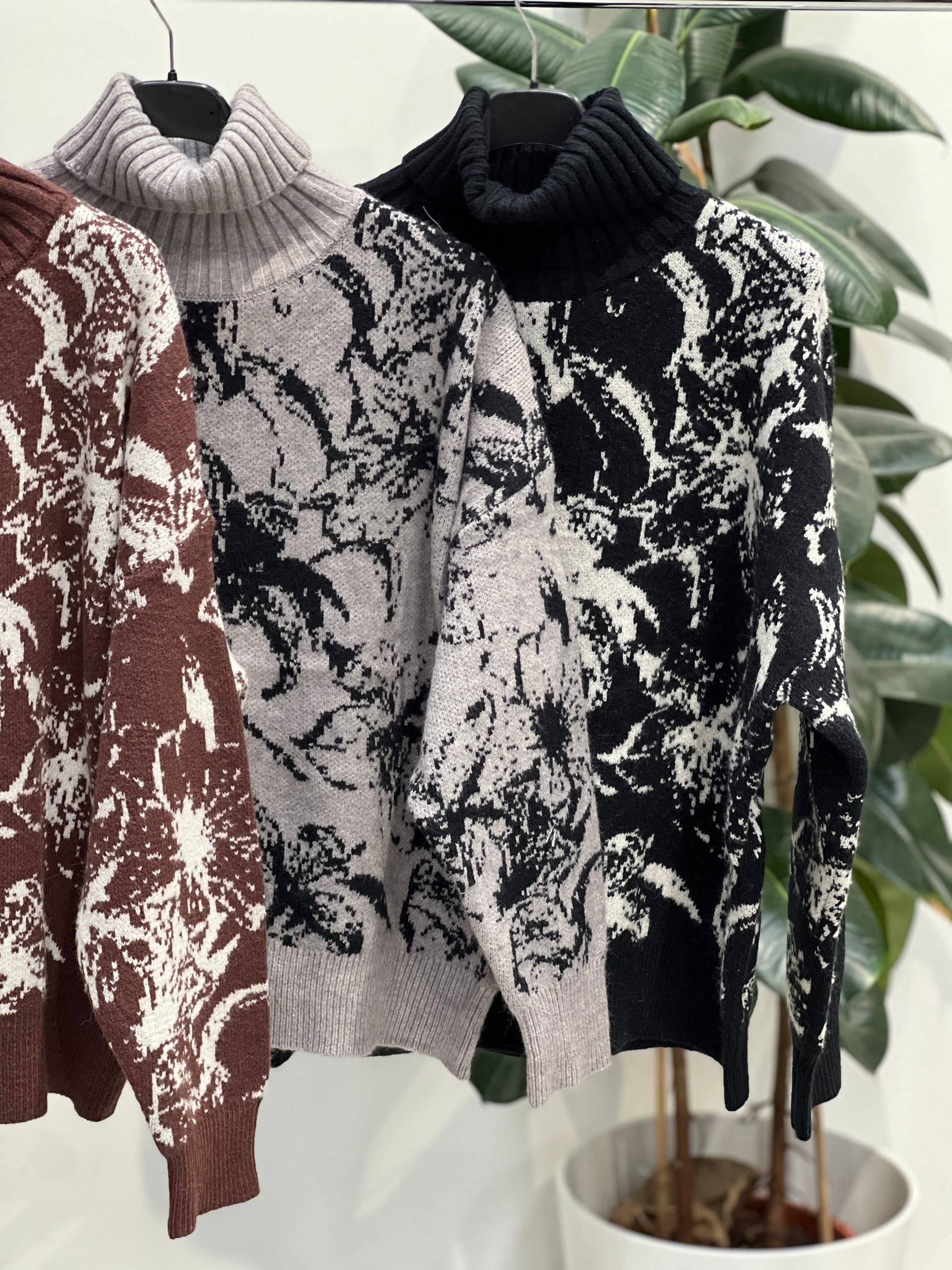 Amelie Follies (Michelle)