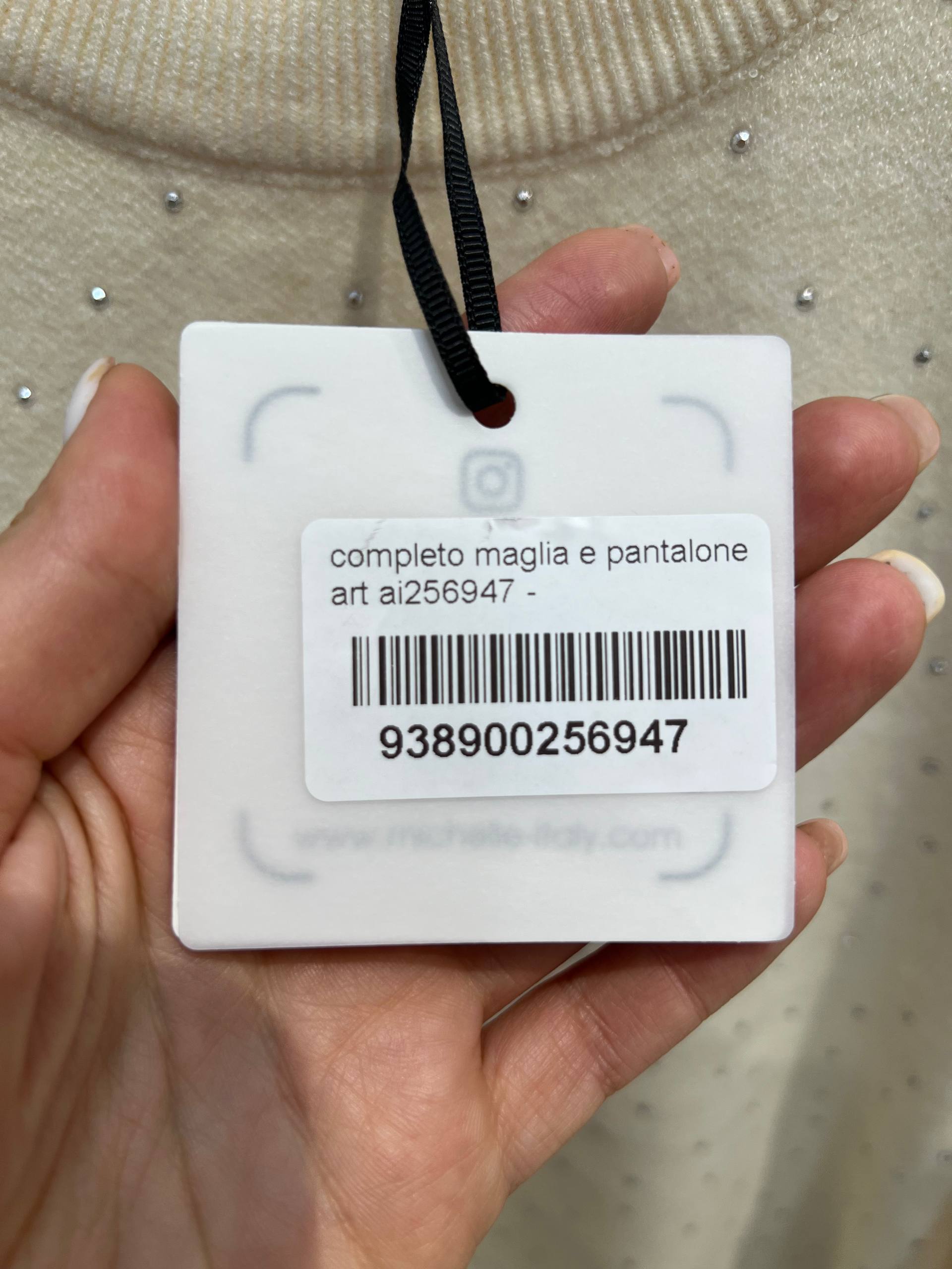 Amelie Follies (Michelle)