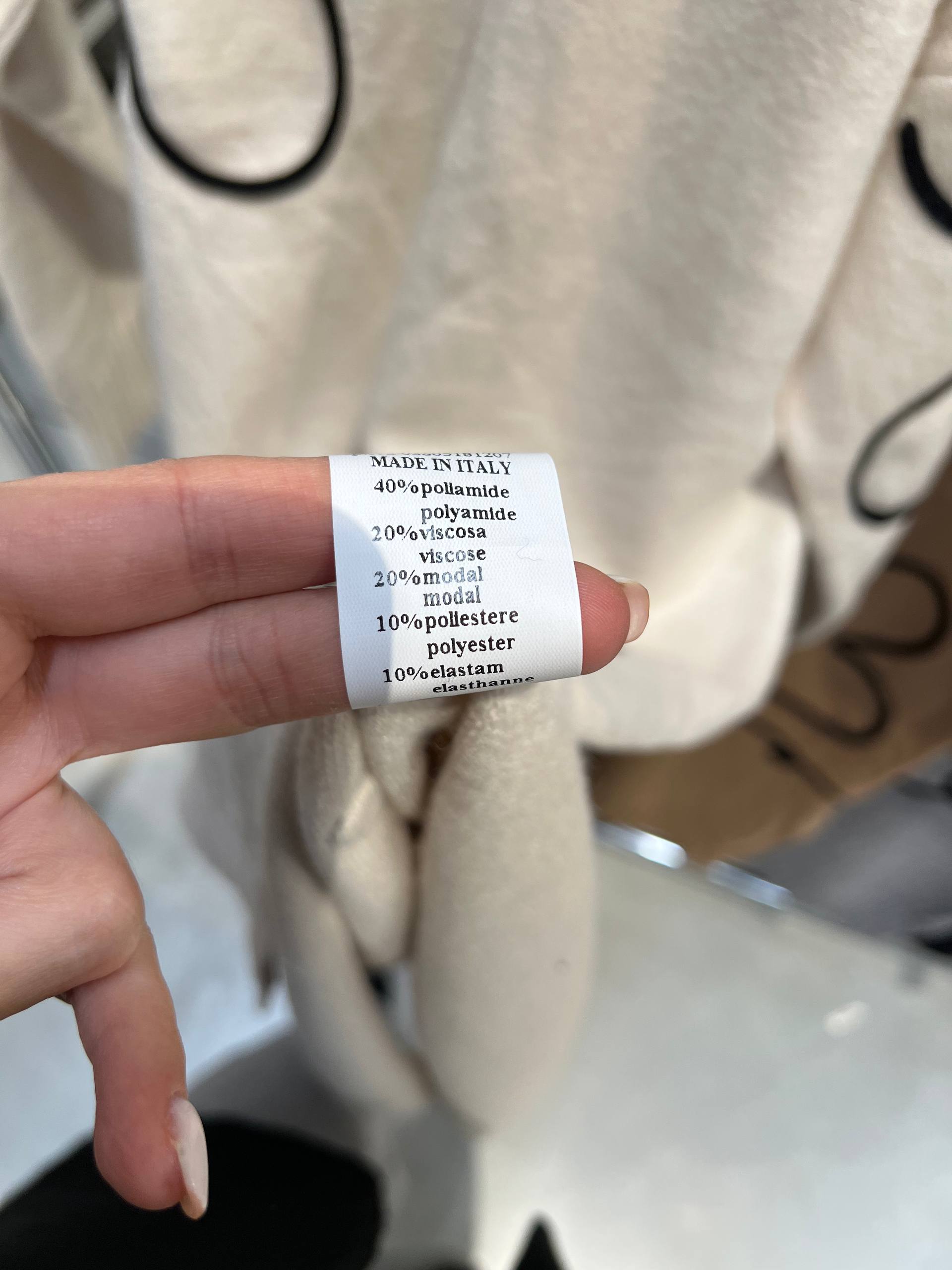 Amelie Follies (Michelle)