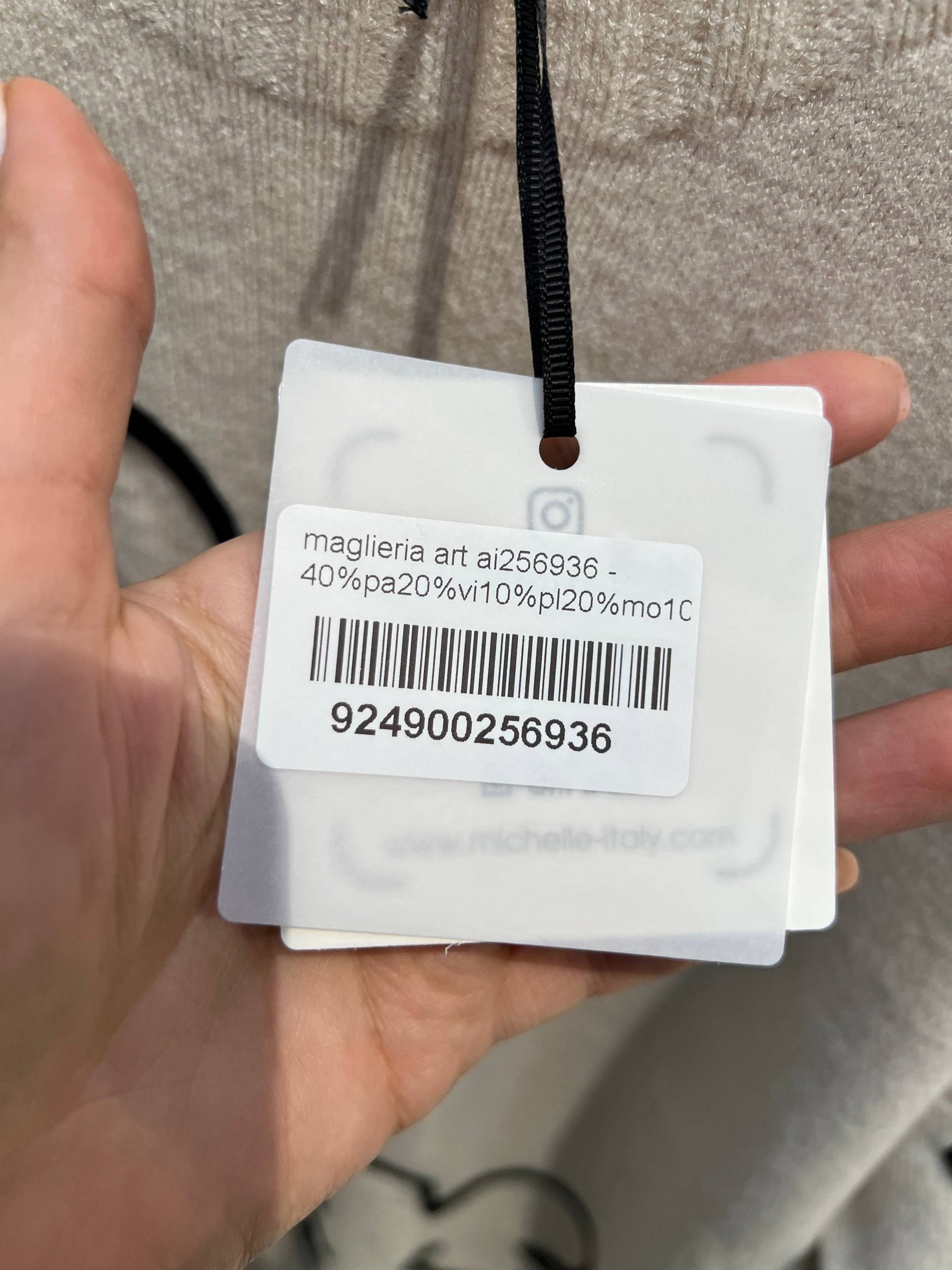 Amelie Follies (Michelle)