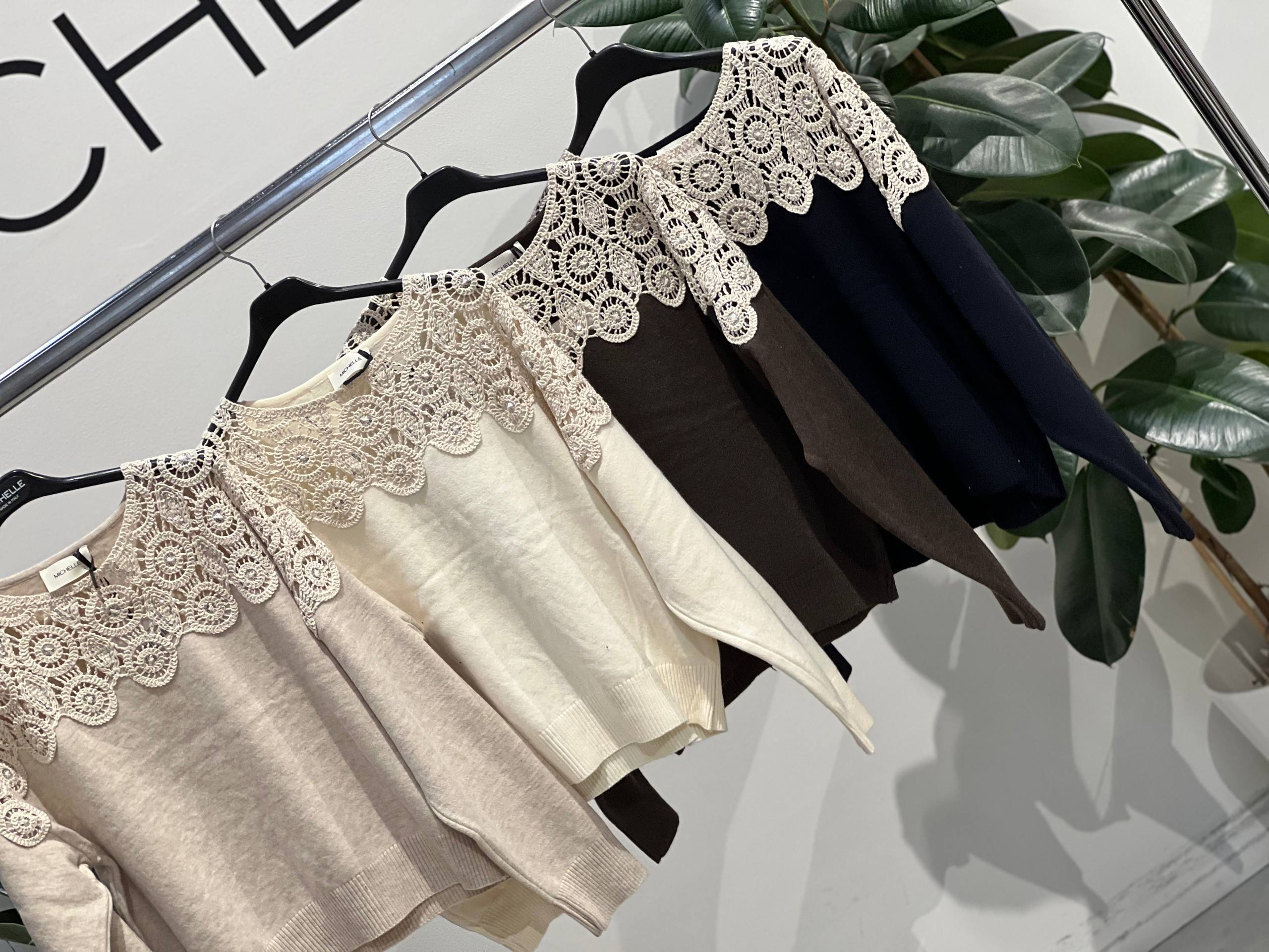 Amelie Follies (Michelle)