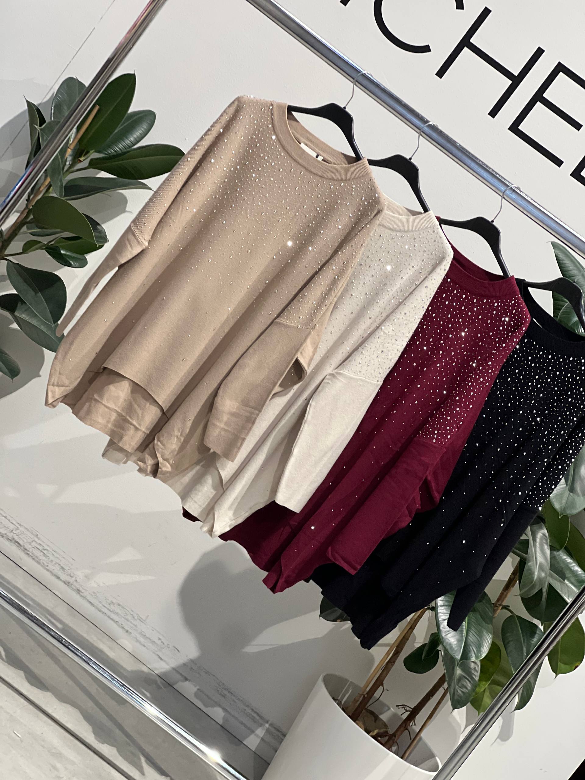 Amelie Follies (Michelle)