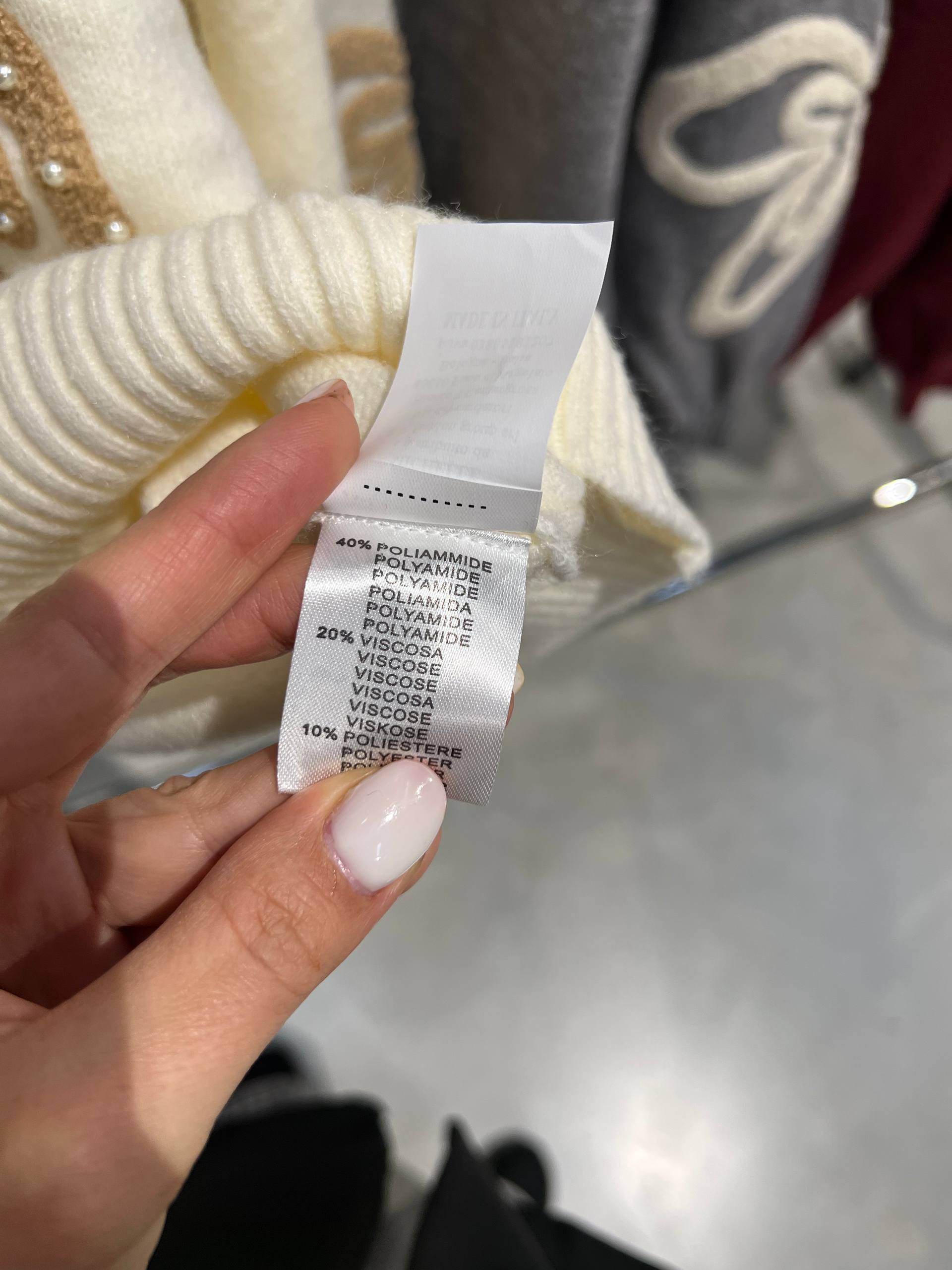 Amelie Follies (Michelle)