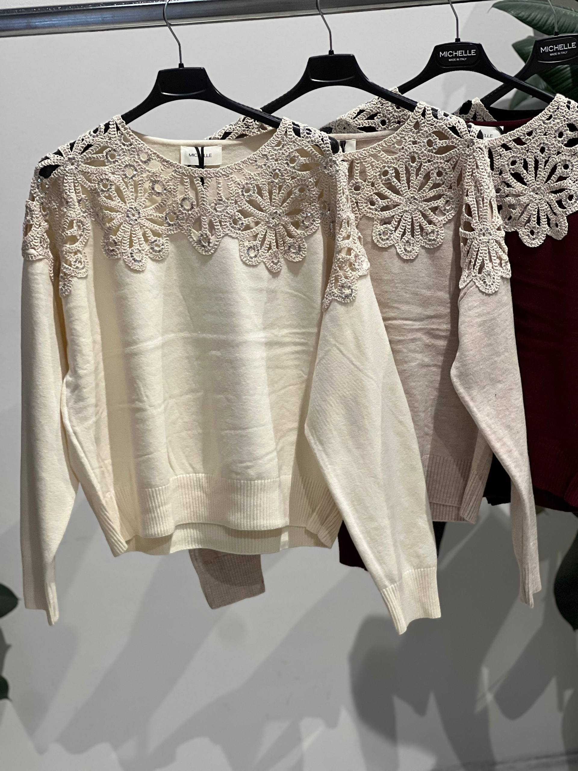 Amelie Follies (Michelle)