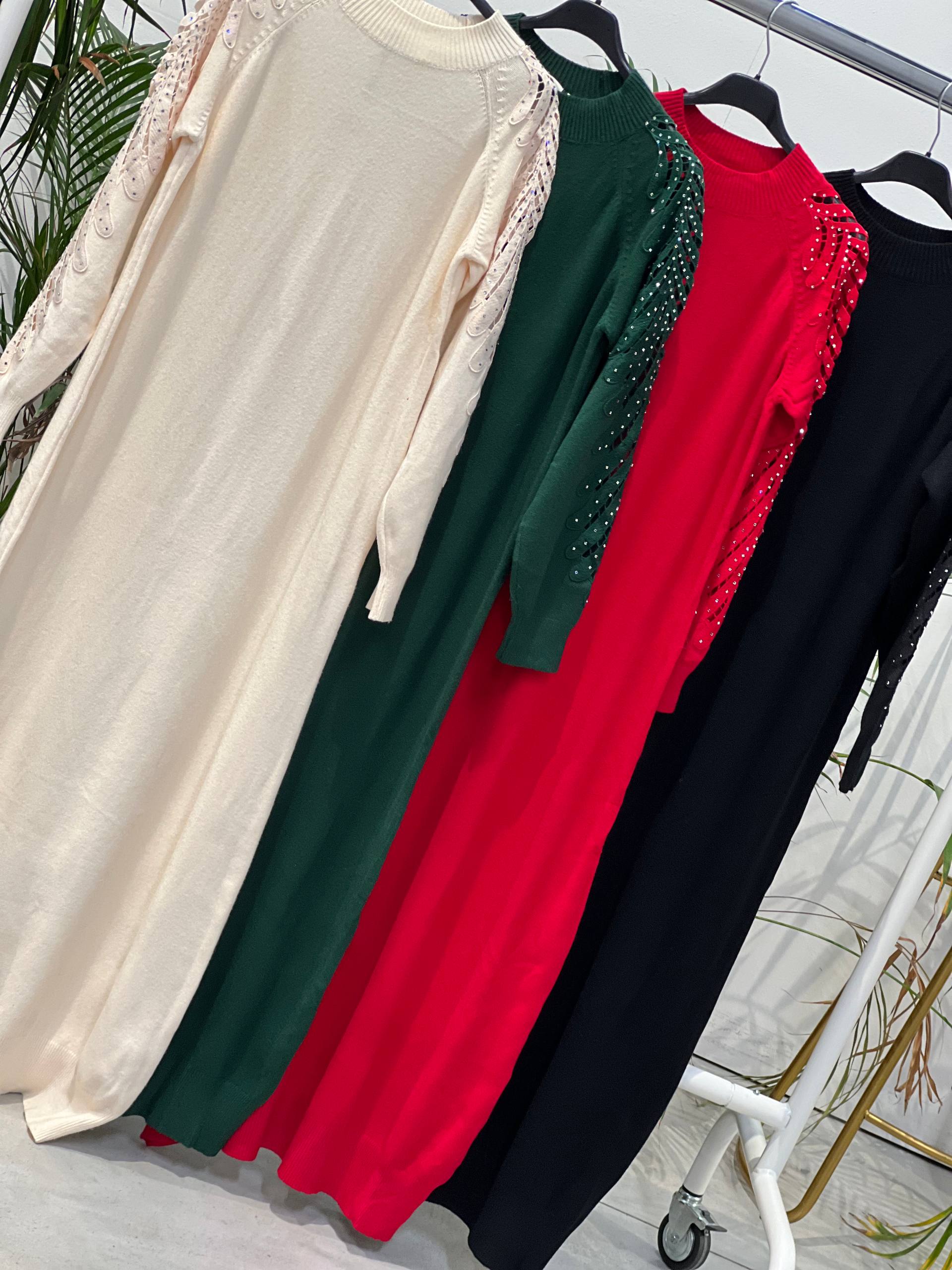 Amelie Follies (Michelle)