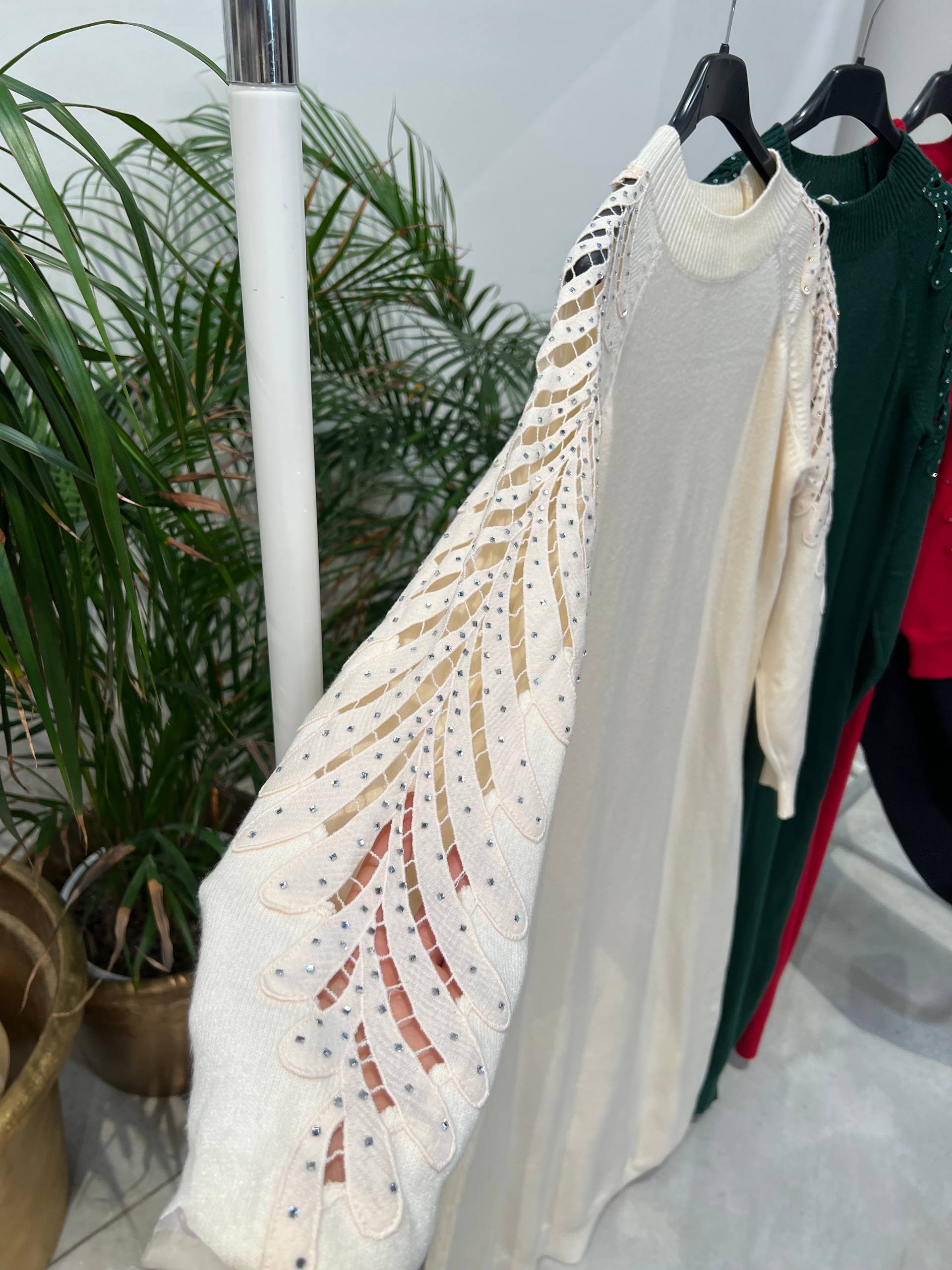 Amelie Follies (Michelle)