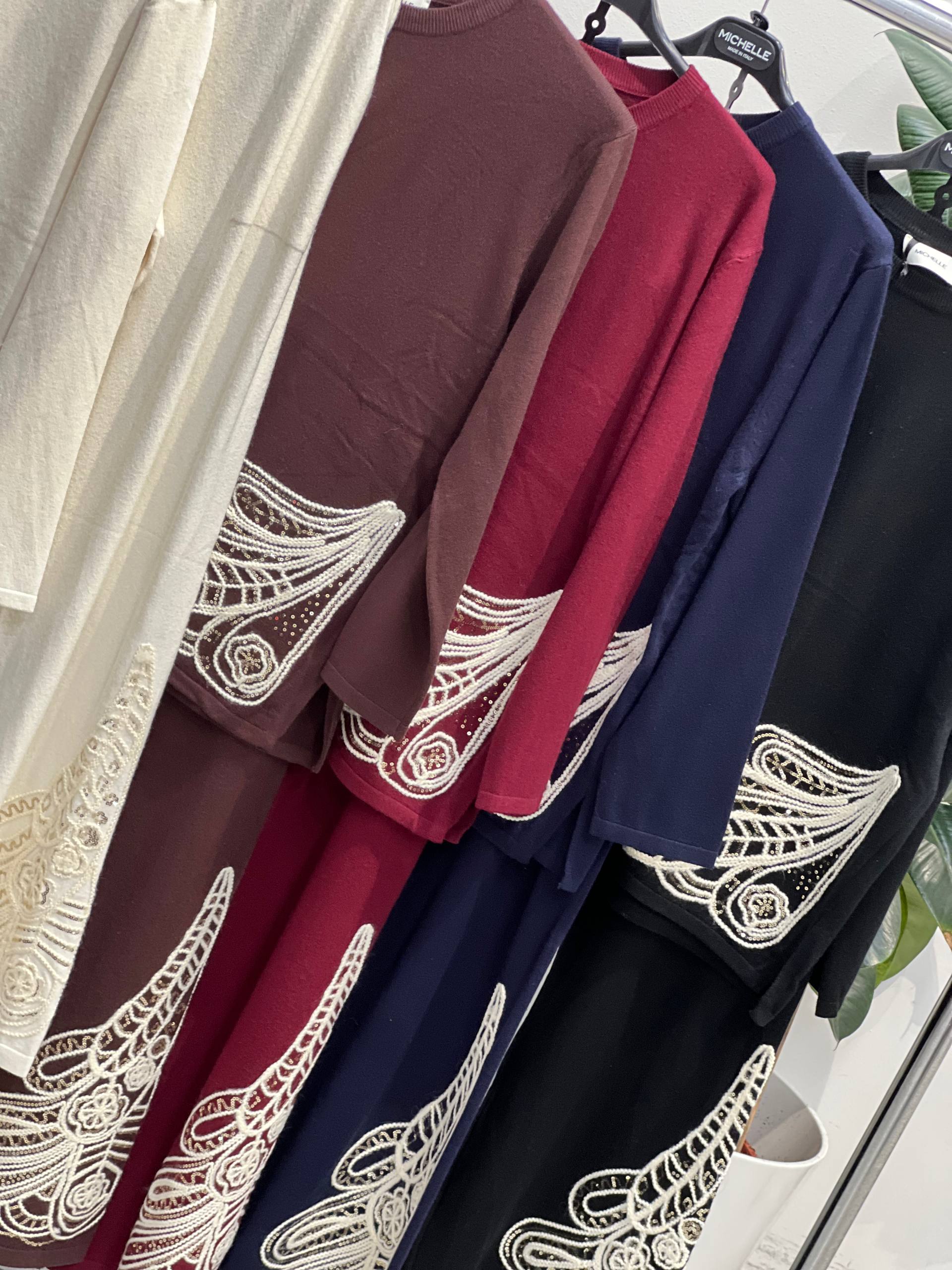 Amelie Follies (Michelle)