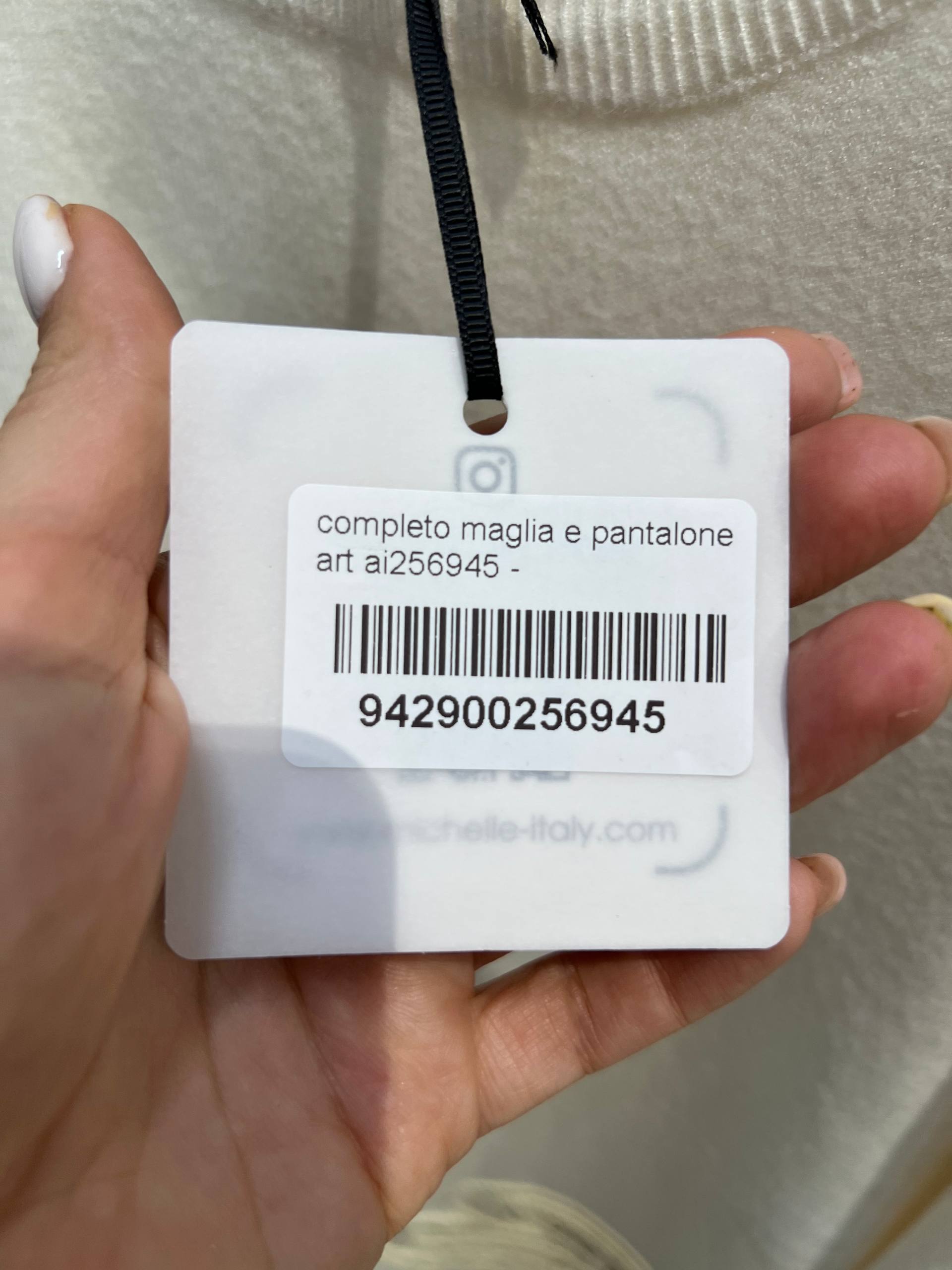 Amelie Follies (Michelle)