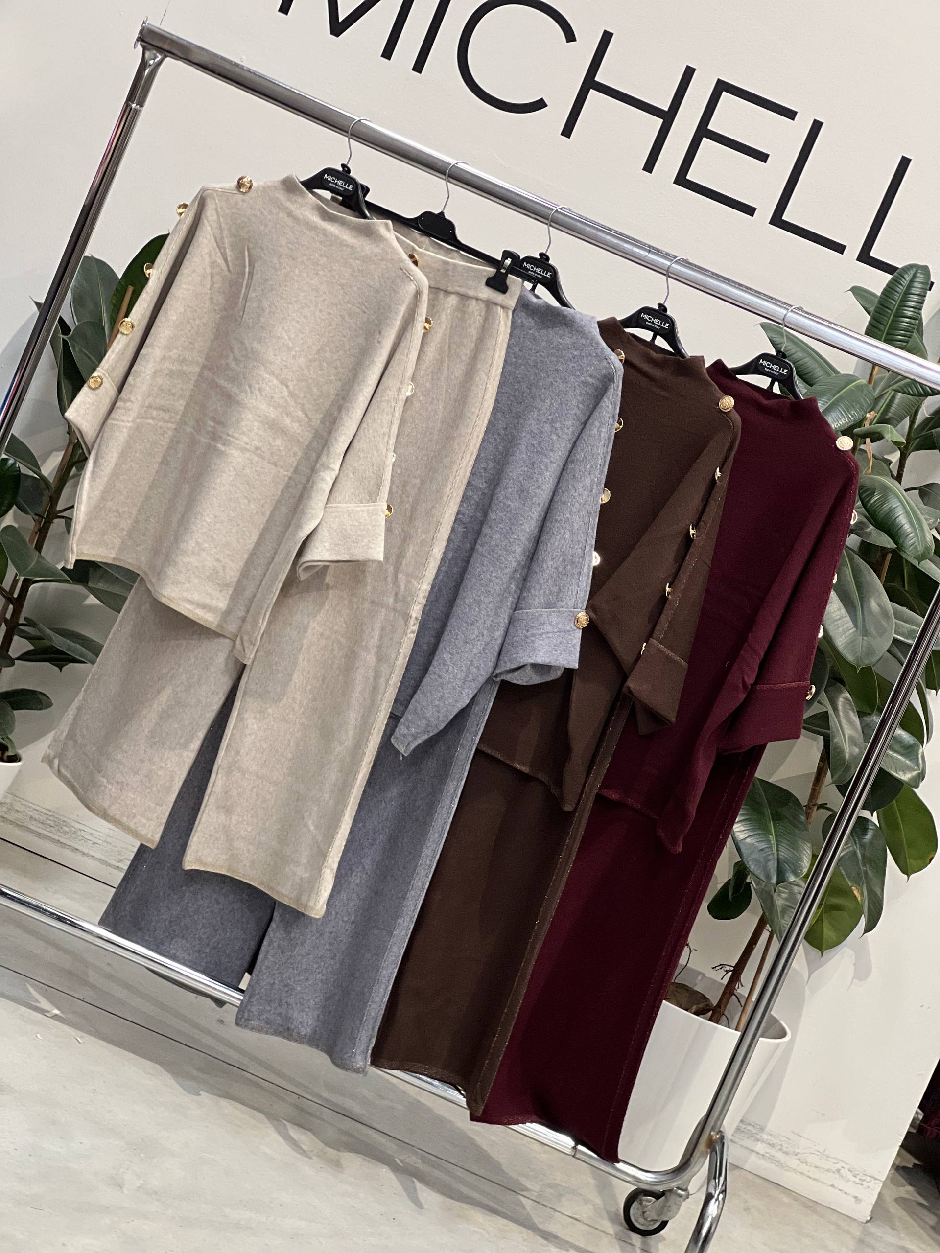 Amelie Follies (Michelle)