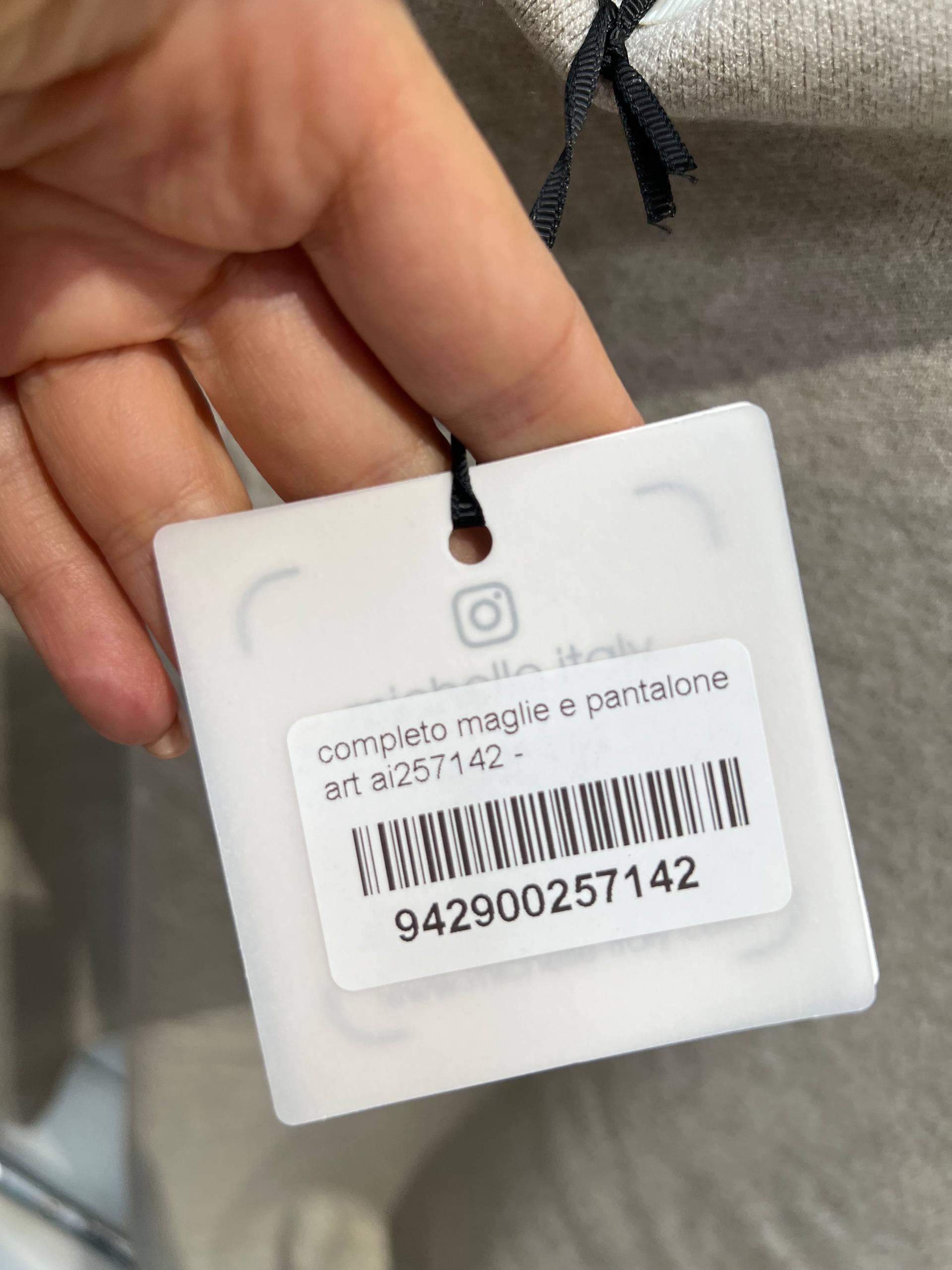 Amelie Follies (Michelle)