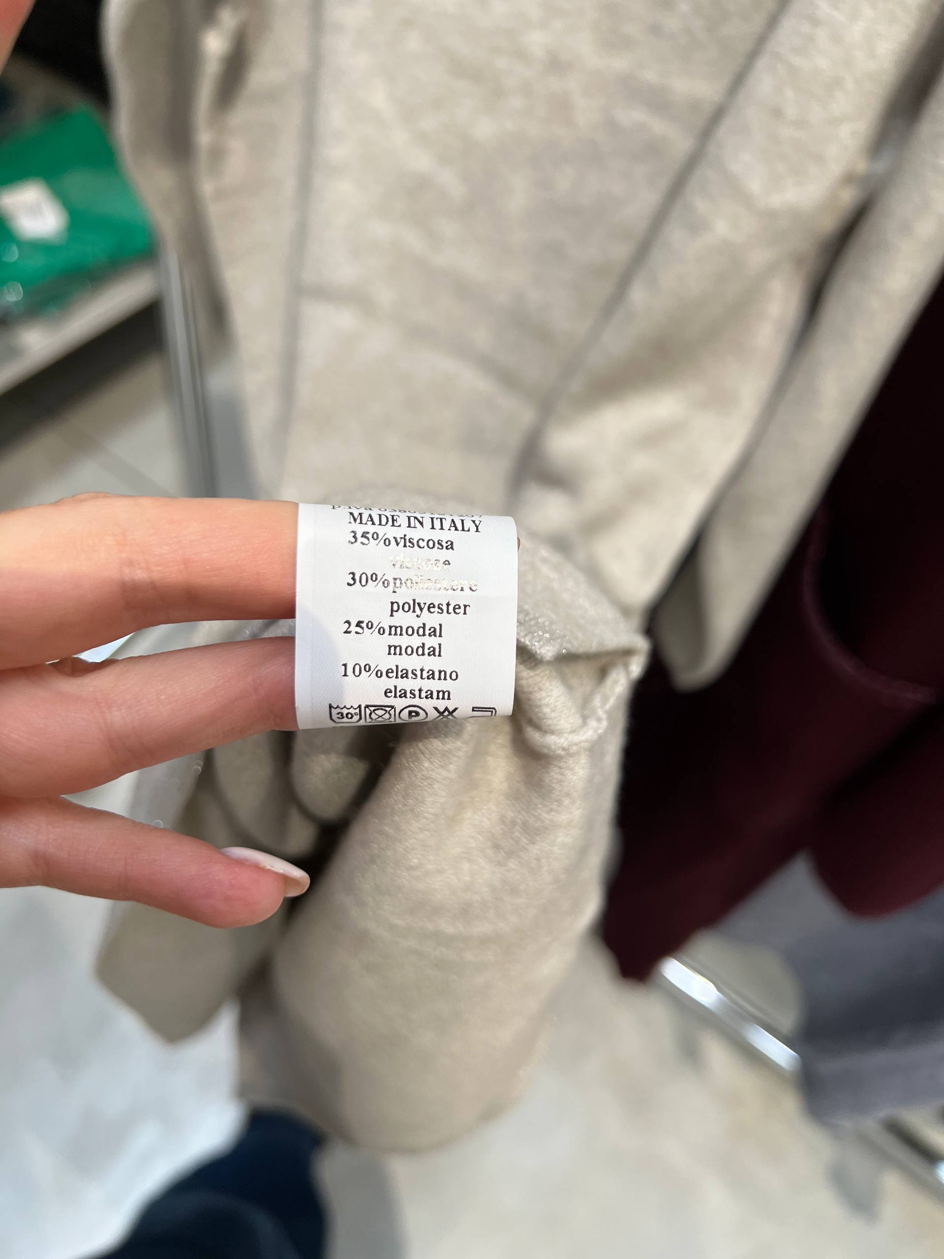 Amelie Follies (Michelle)