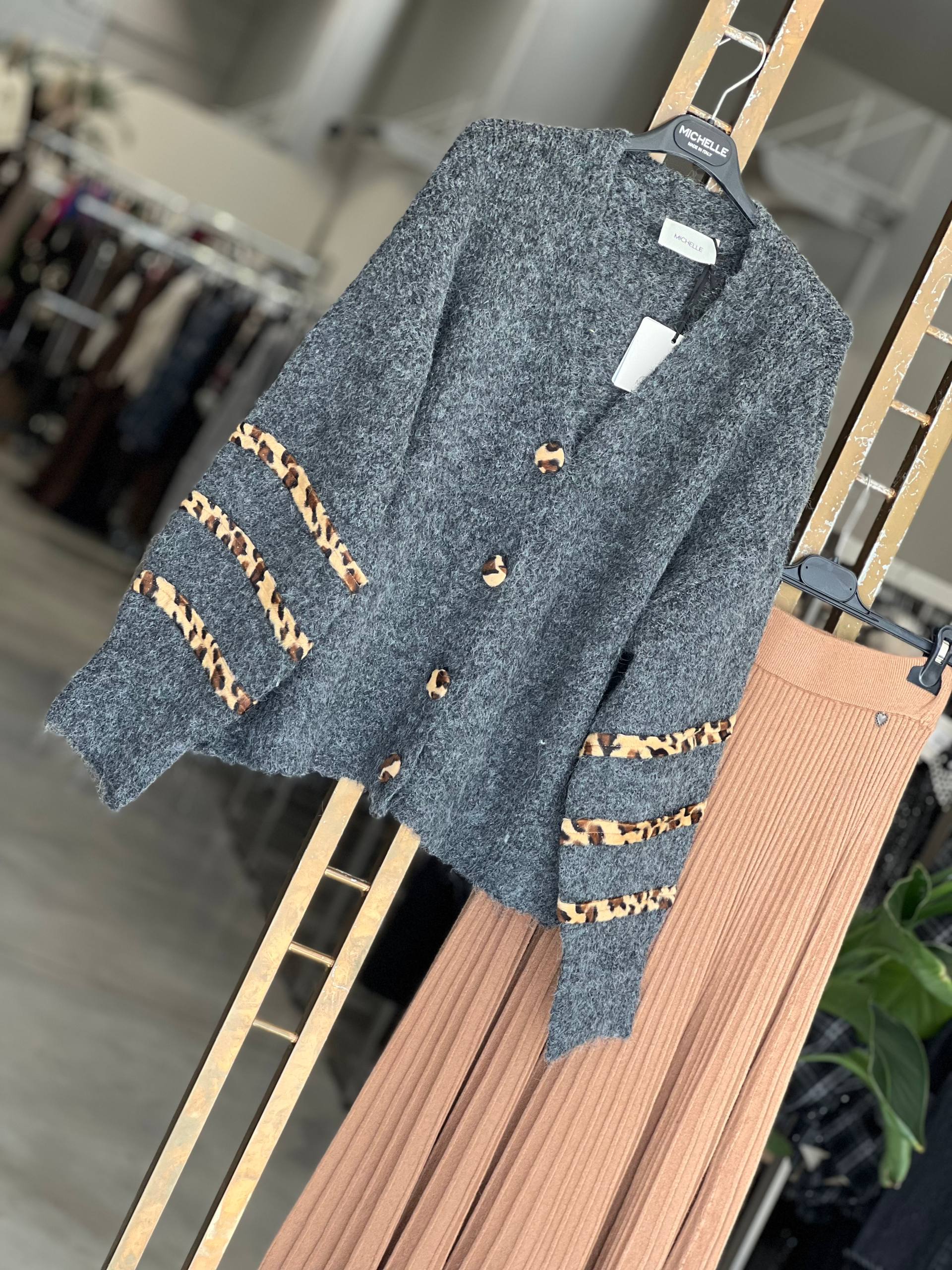 Amelie Follies (Michelle)