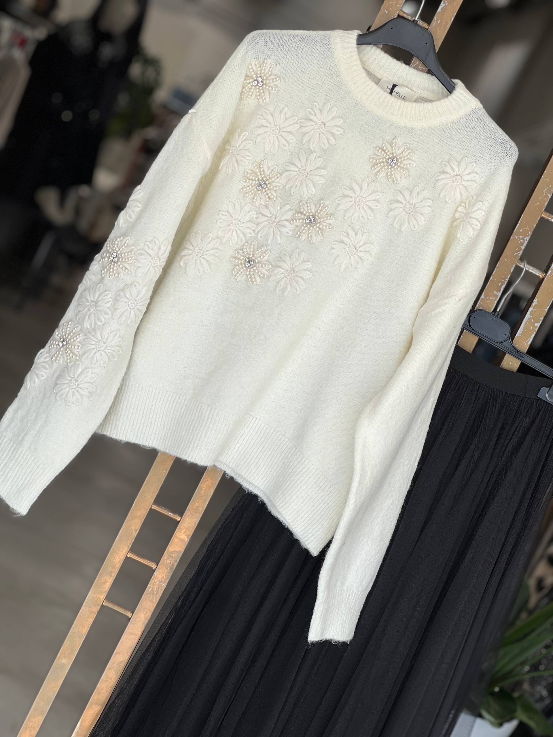 Amelie Follies (Michelle)