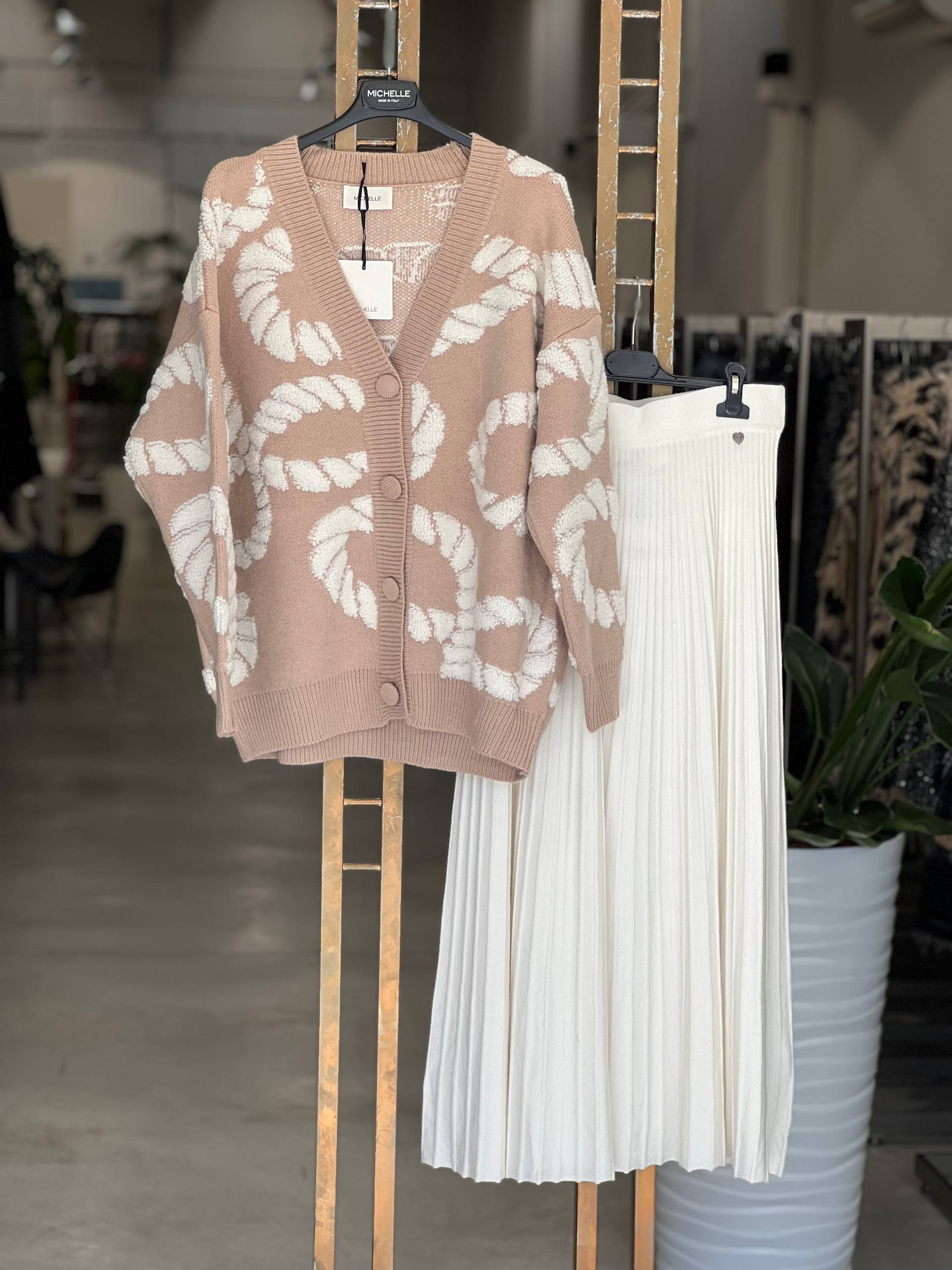 Amelie Follies (Michelle)