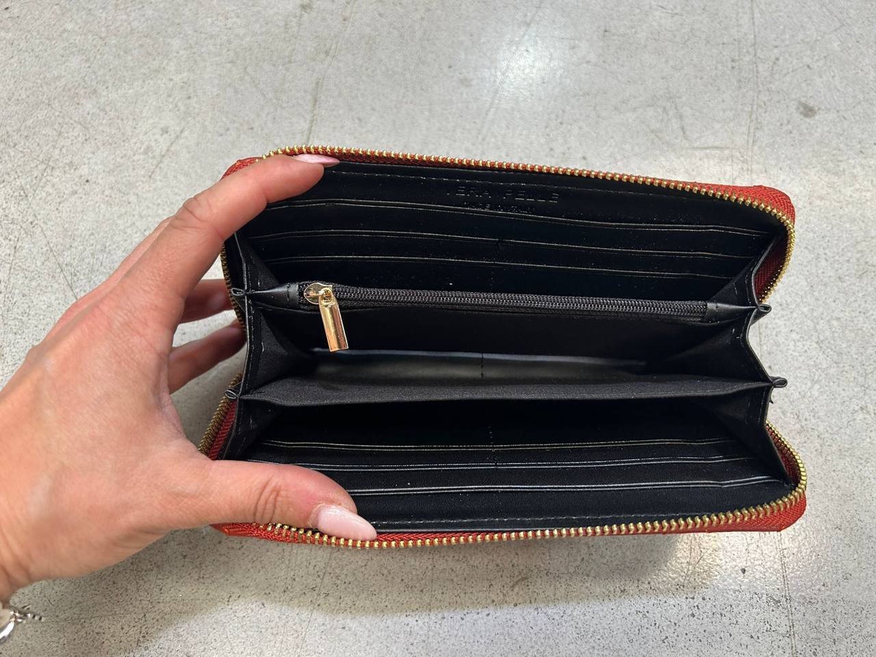 Les Bourdelles Фото Les Bourdelles