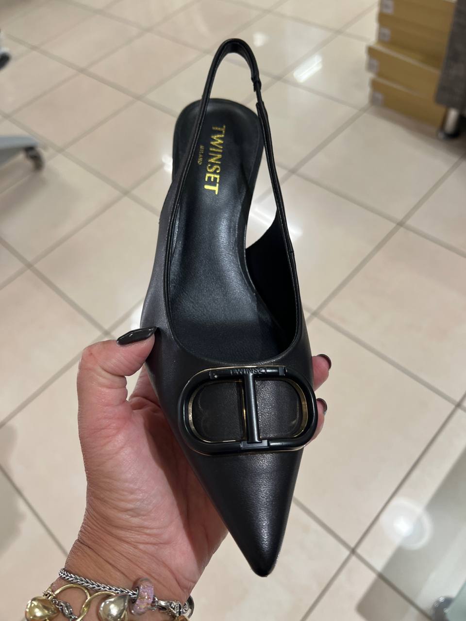 Outlet Фото Outlet