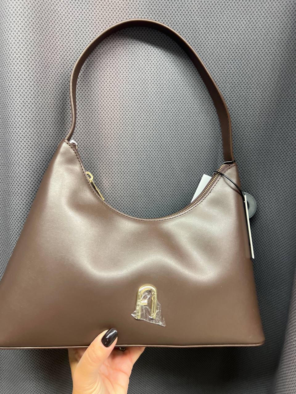 Outlet Фото Outlet