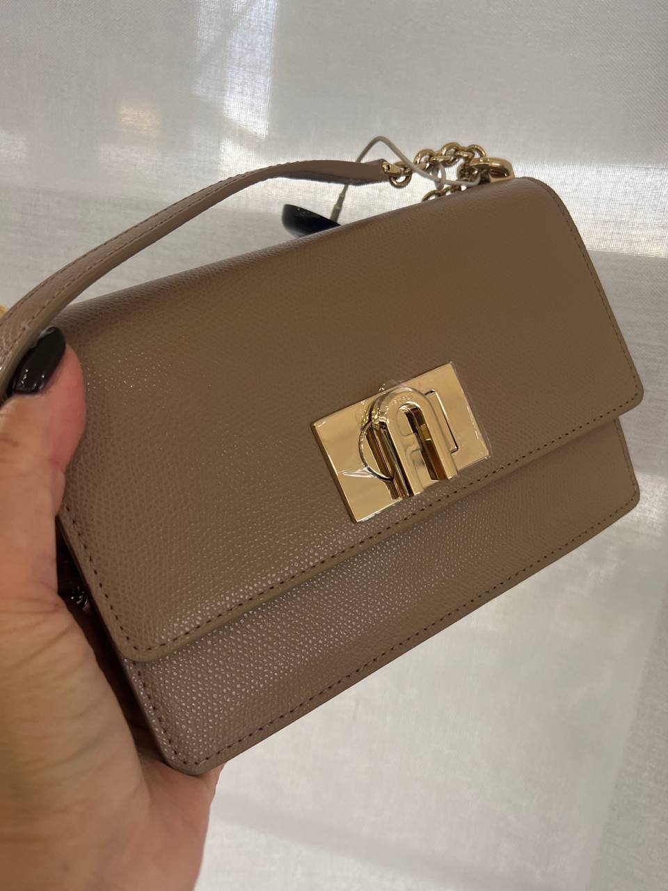 Outlet Фото Outlet
