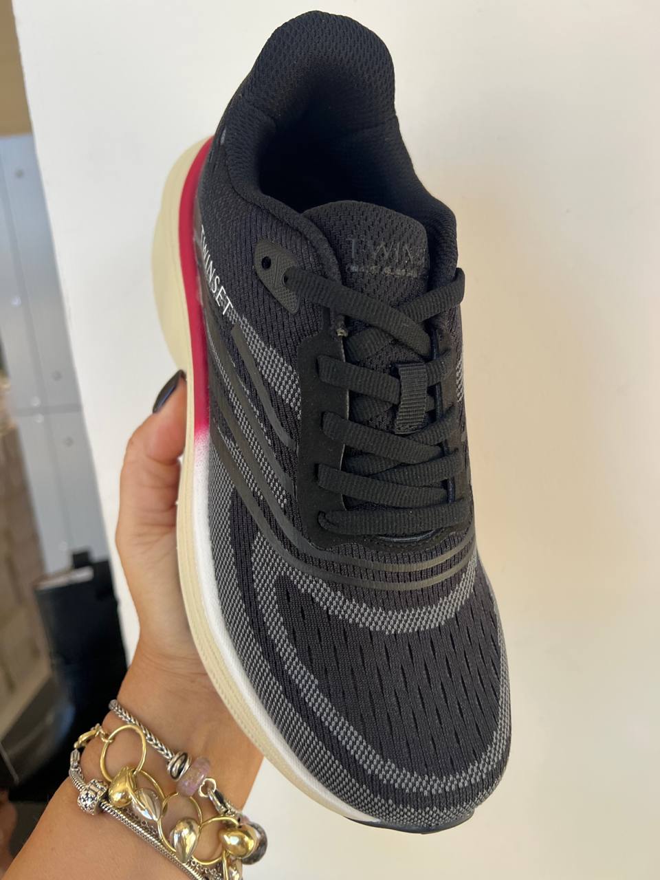 Outlet Фото Outlet