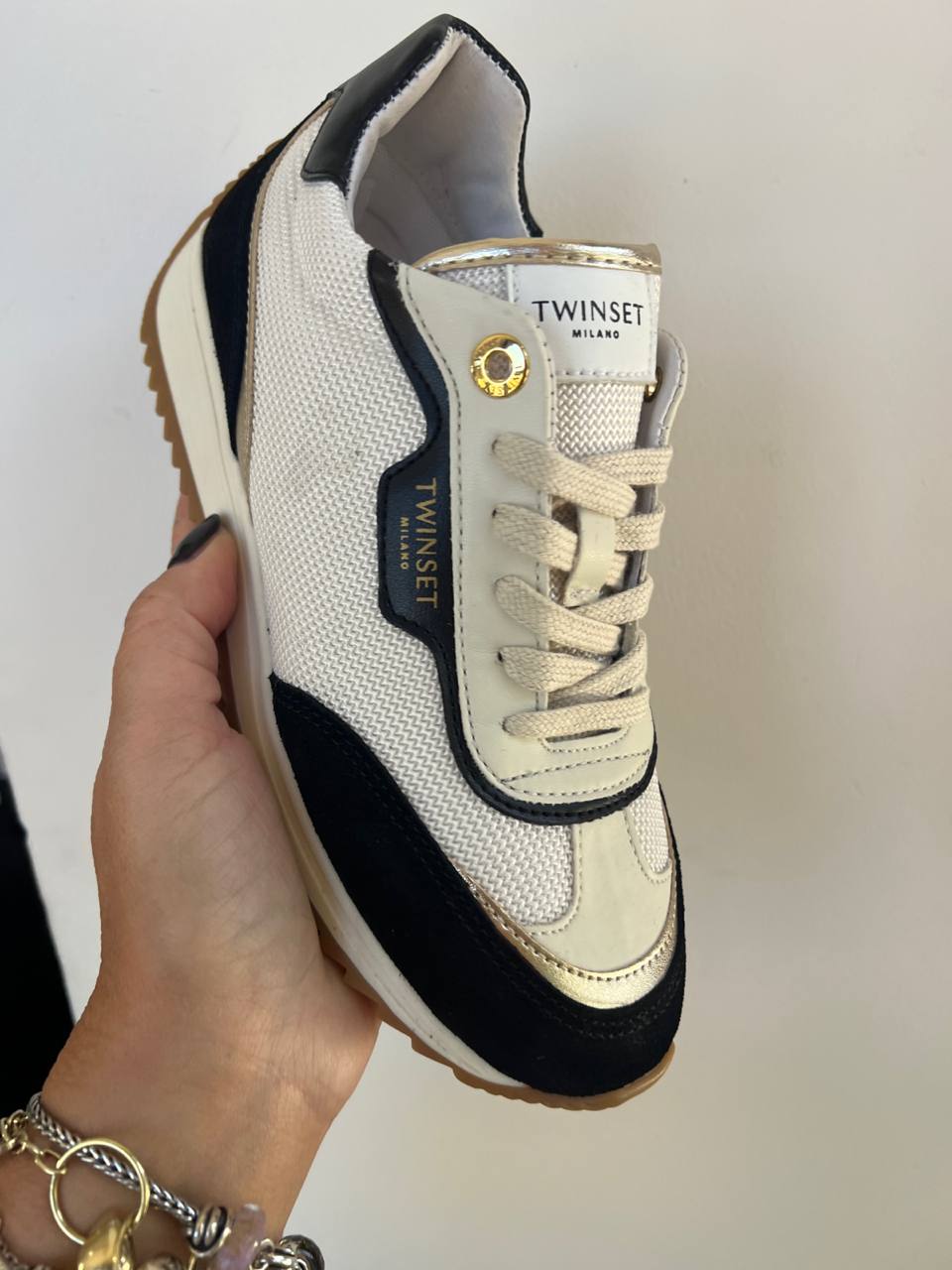 Outlet Фото Outlet