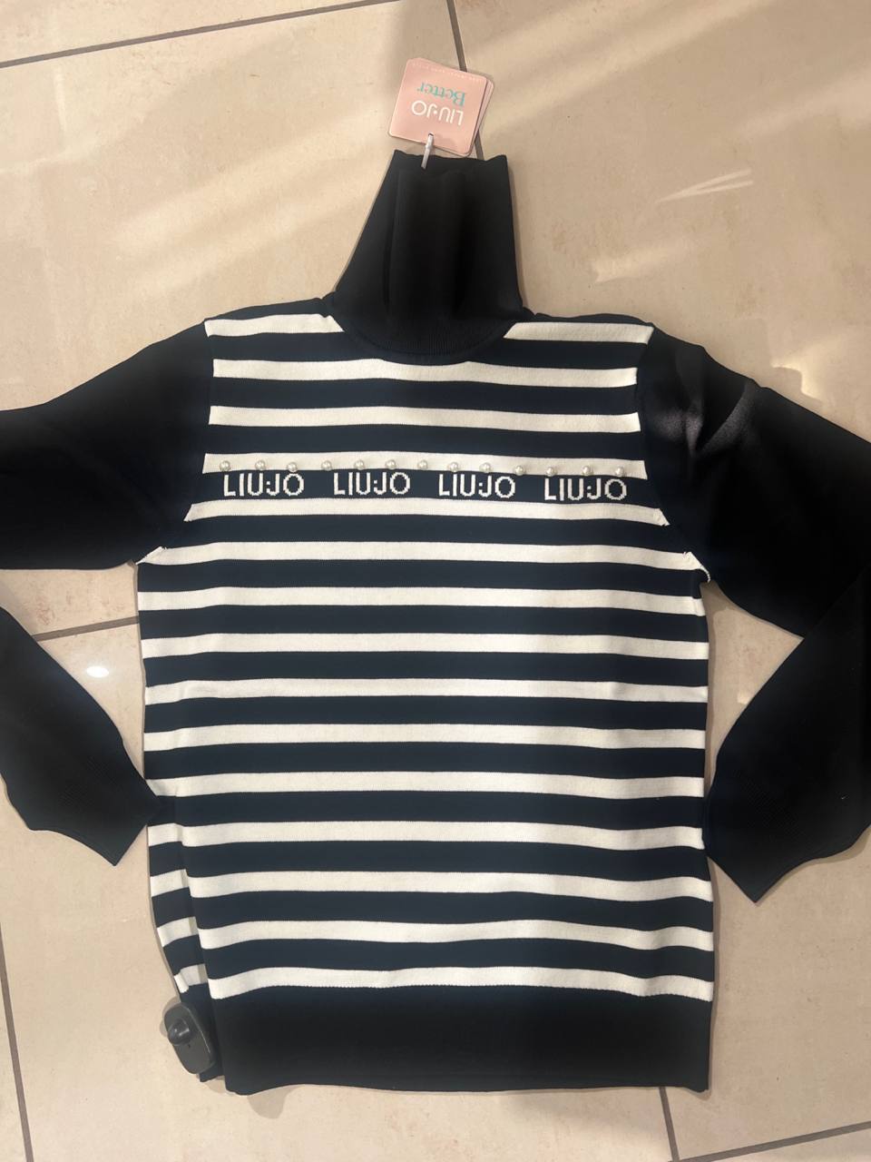 Outlet Фото Outlet